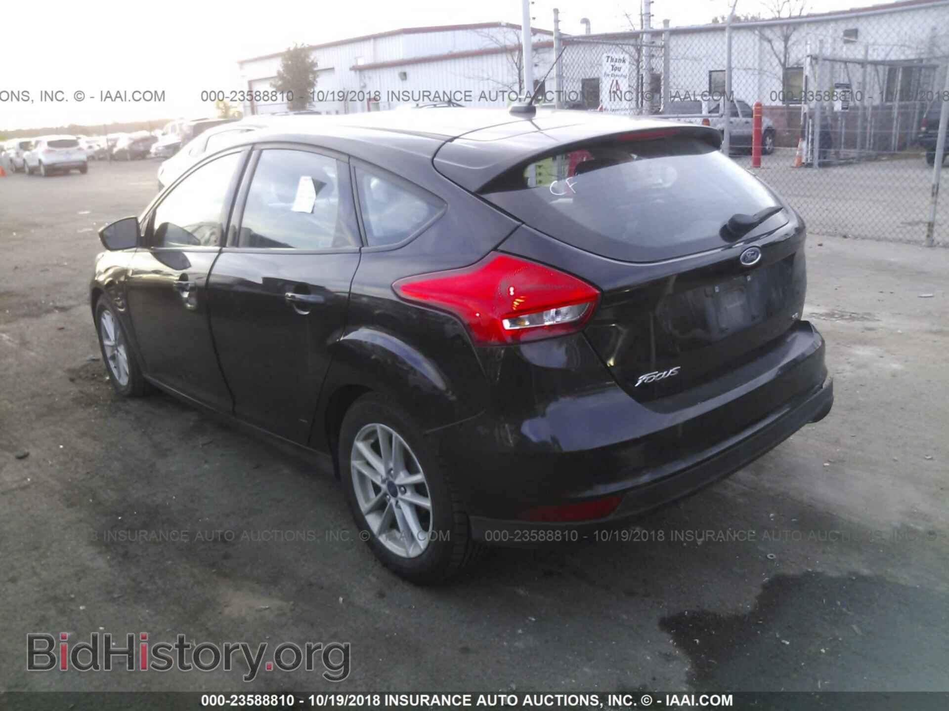 2017 Ford Focus - VIN: 1FADP3K24HL225289 - Фото 3