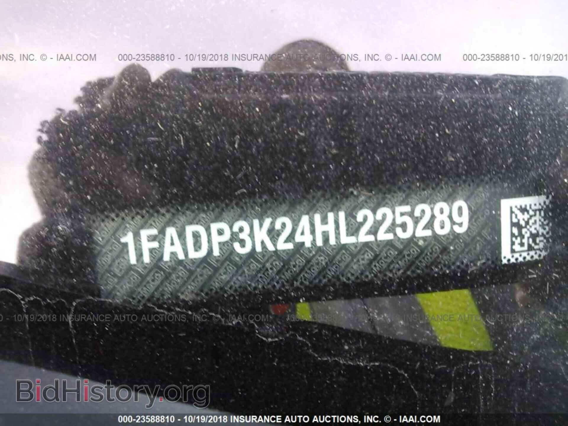 2017 Ford Focus - VIN: 1FADP3K24HL225289 - Фото 9