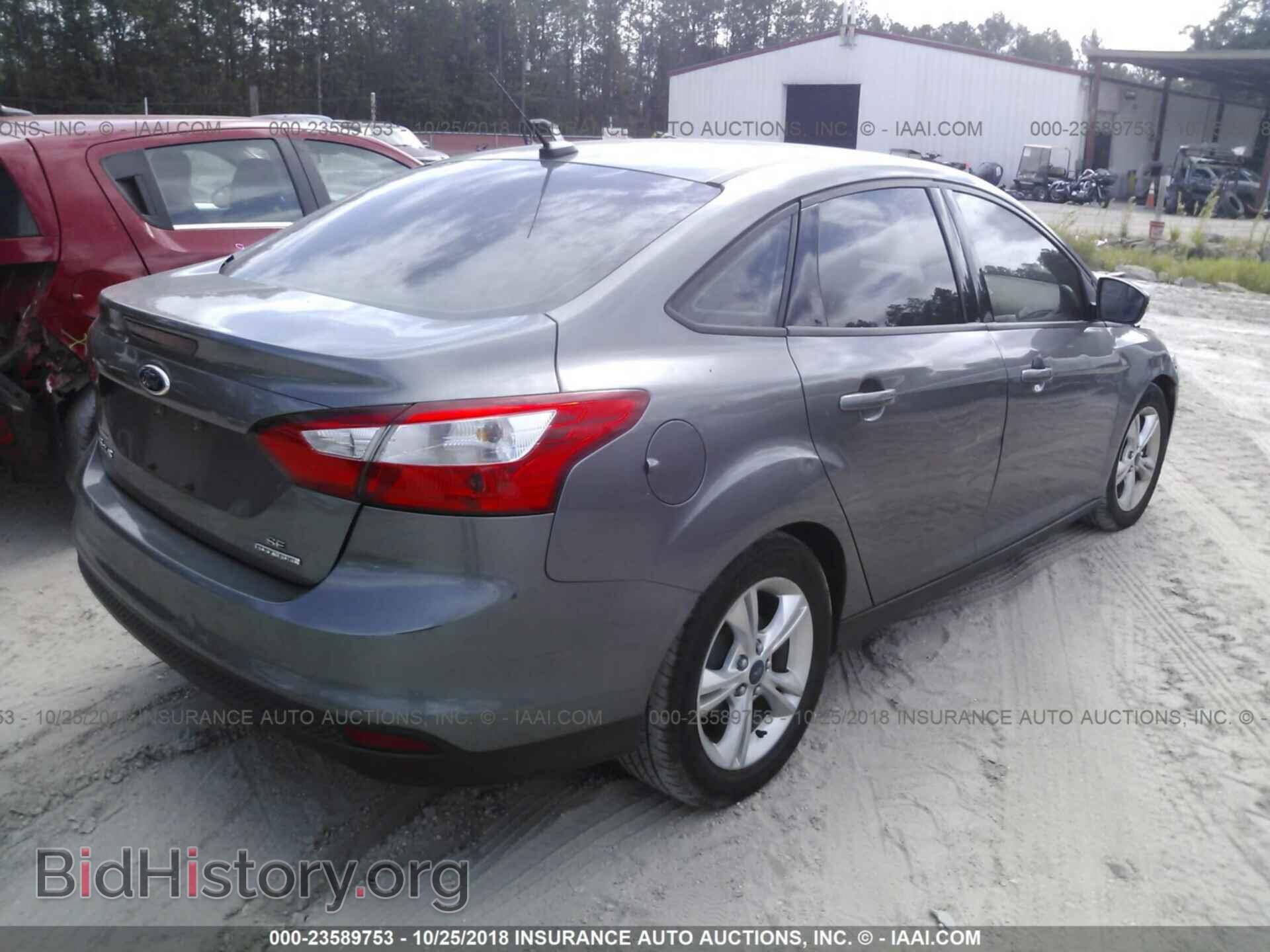 2014 Ford Focus - VIN: 1FADP3F2XEL180445 - Фото 4