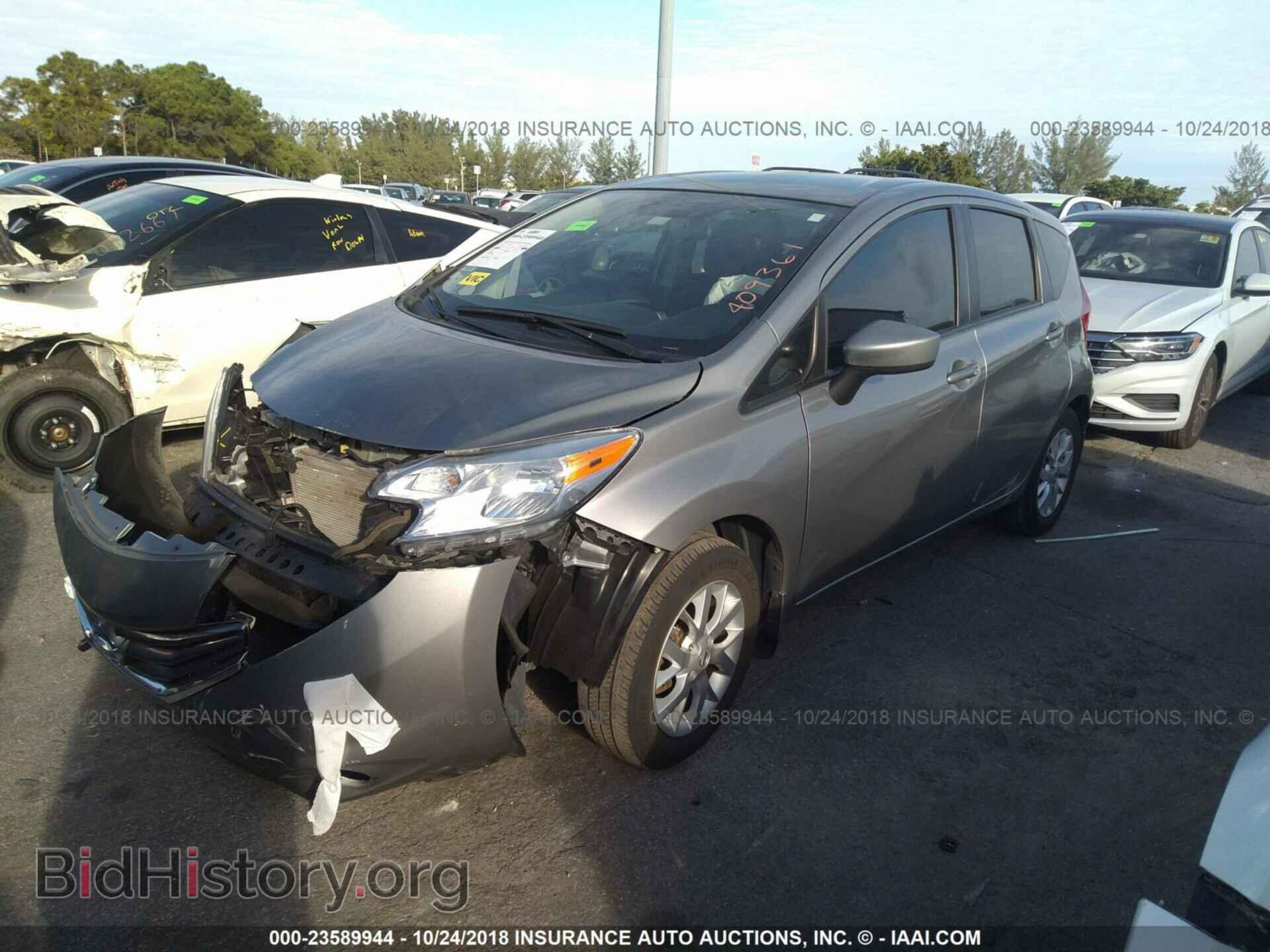 2015 Nissan Versa note - VIN: 3N1CE2CP2FL409361 - Photo 2