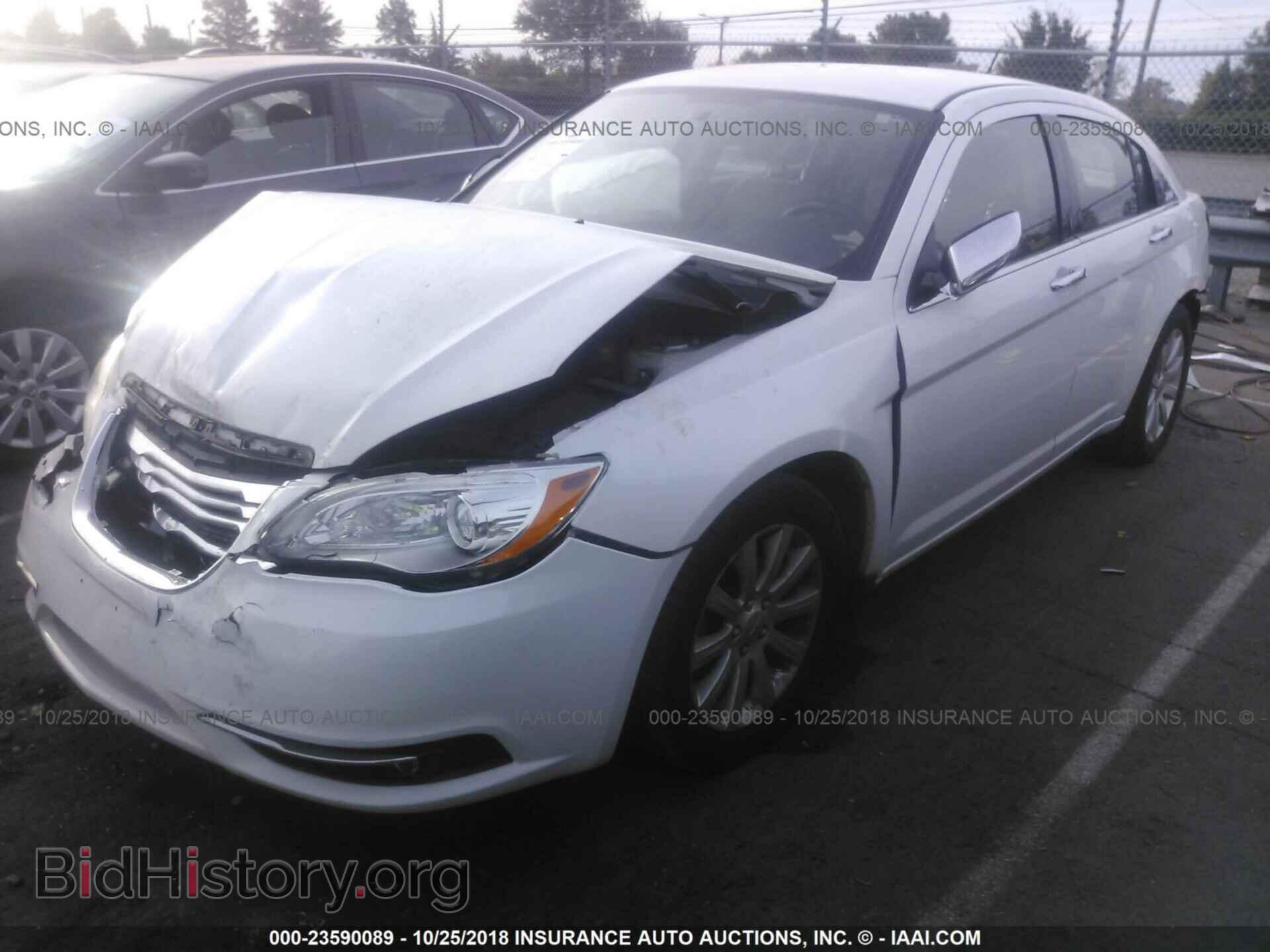 2013 CHRYSLER 200 - VIN: 1C3CCBCG2DN699167 - Фото 2