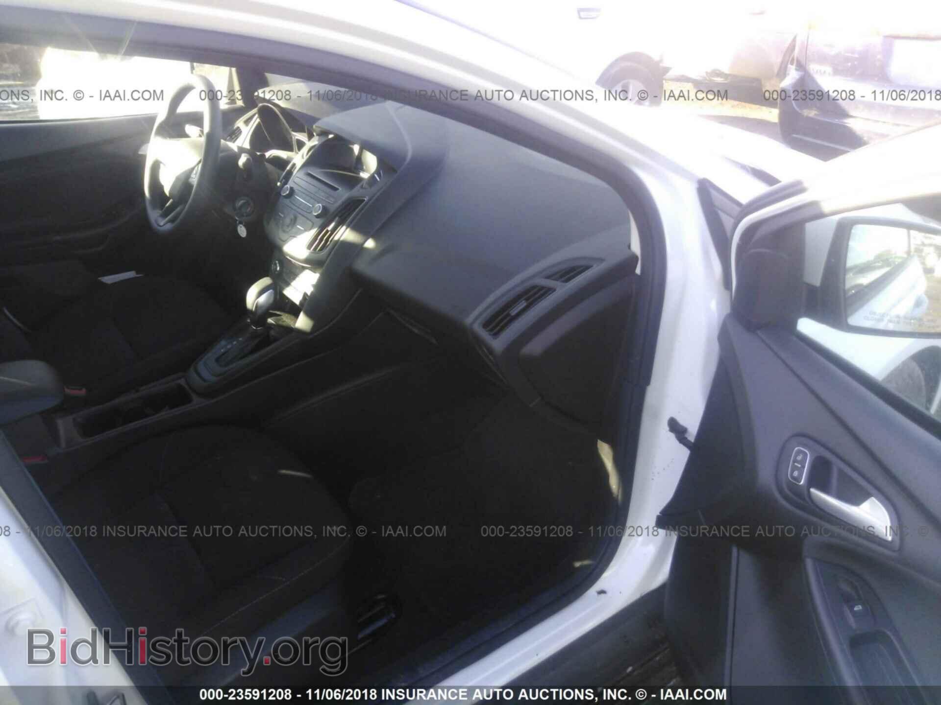 2017 Ford Focus - VIN: 1FADP3F22HL316751 - Фото 5