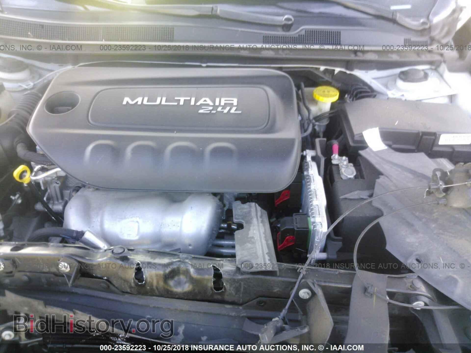 2015 Chrysler 200 - VIN: 1C3CCCAB8FN546003 - Фото 10