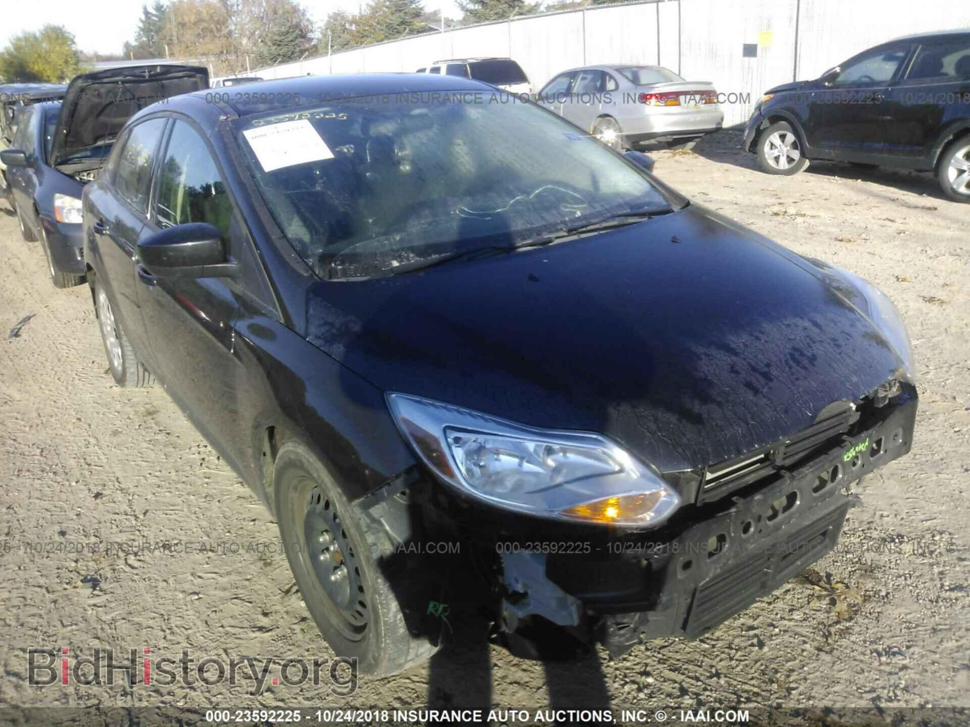 Photo 1FAHP3F24CL381501 - Ford Focus 2012