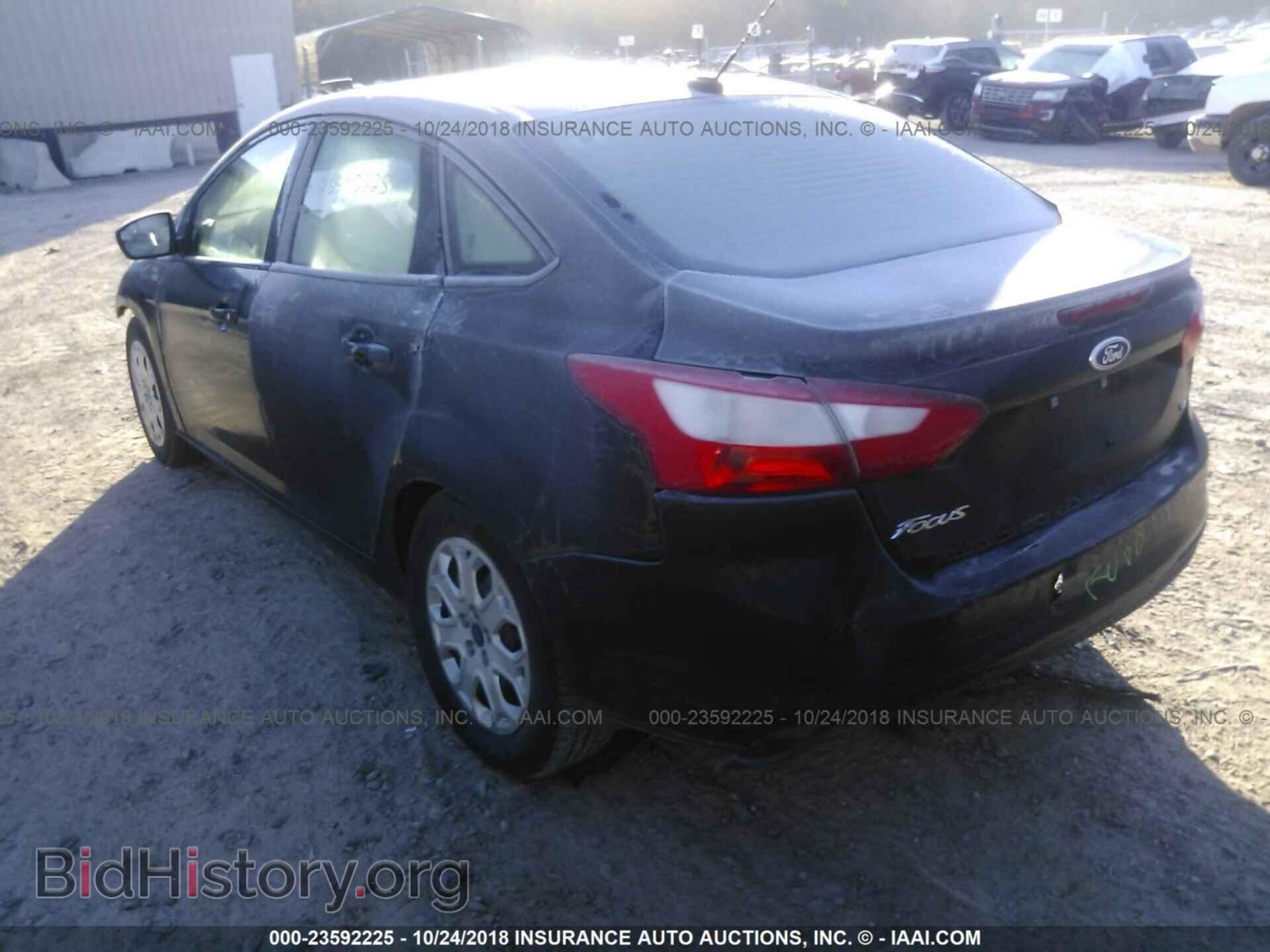 2012 Ford Focus - VIN: 1FAHP3F24CL381501 - Photo 3