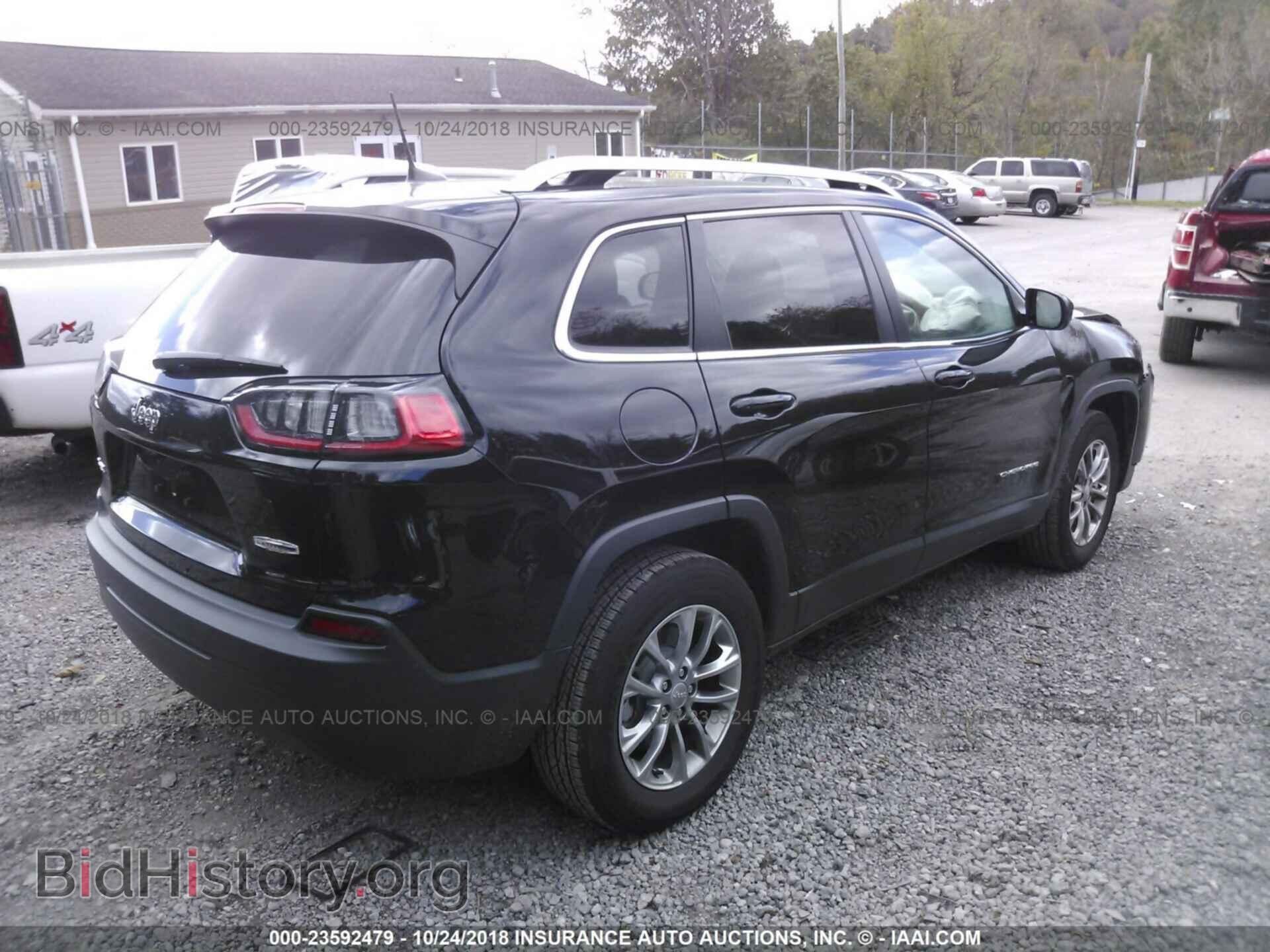 2019 Jeep Cherokee - VIN: 1C4PJMLB9KD189453 - Photo 4