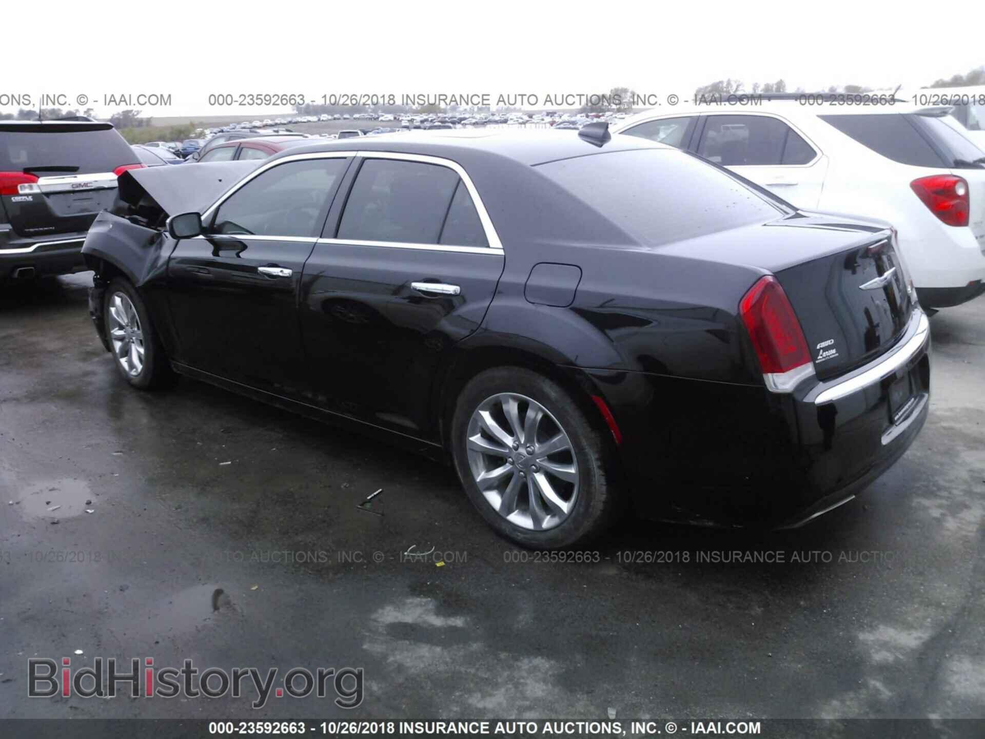 2017 Chrysler 300c - VIN: 2C3CCAKG6HH566695 - Фото 3