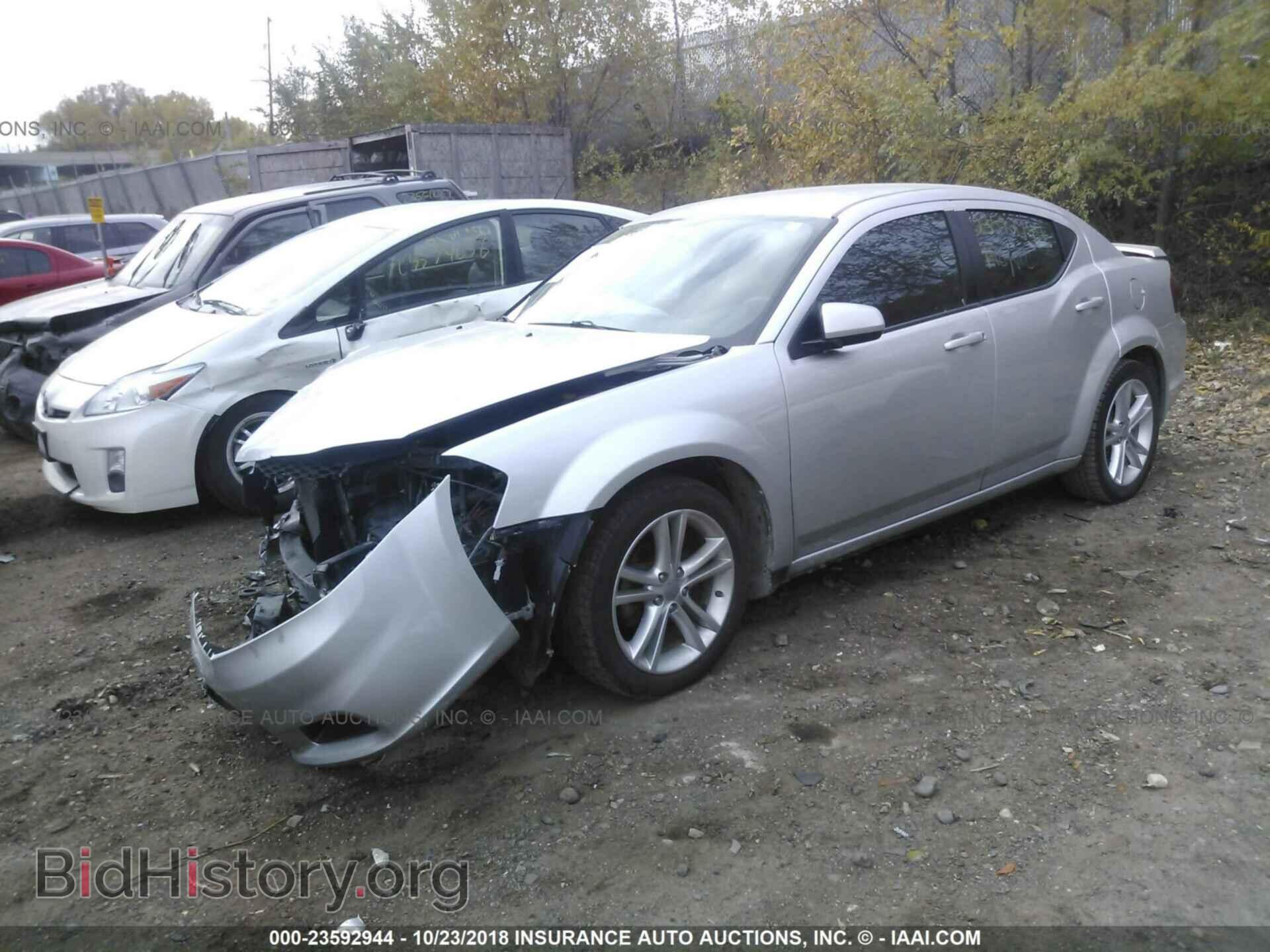2011 DODGE AVENGER - VIN: 1B3BD1FG1BN586433 - Photo 2