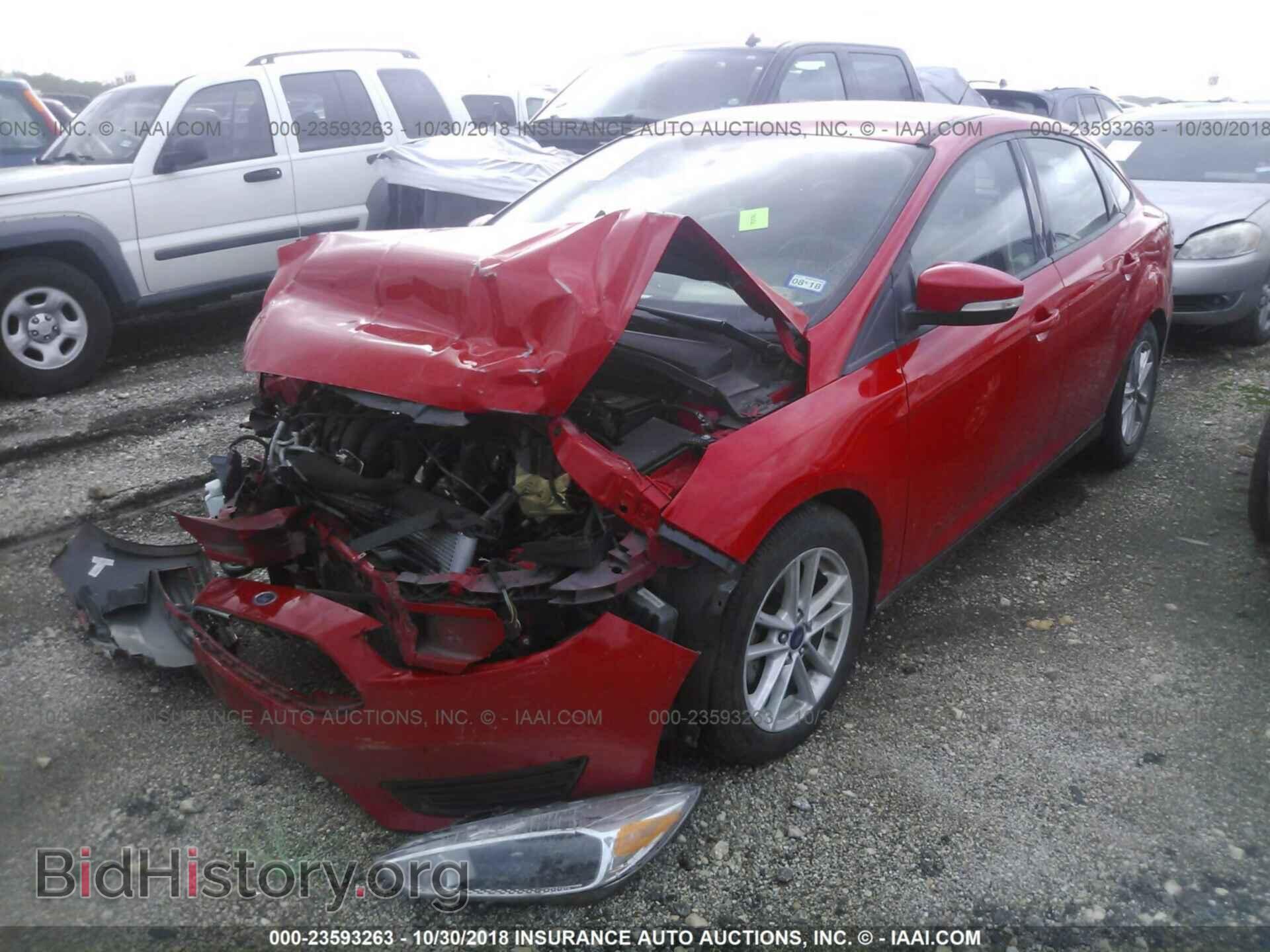 2016 Ford Focus - VIN: 1FADP3F25GL343814 - Photo 2
