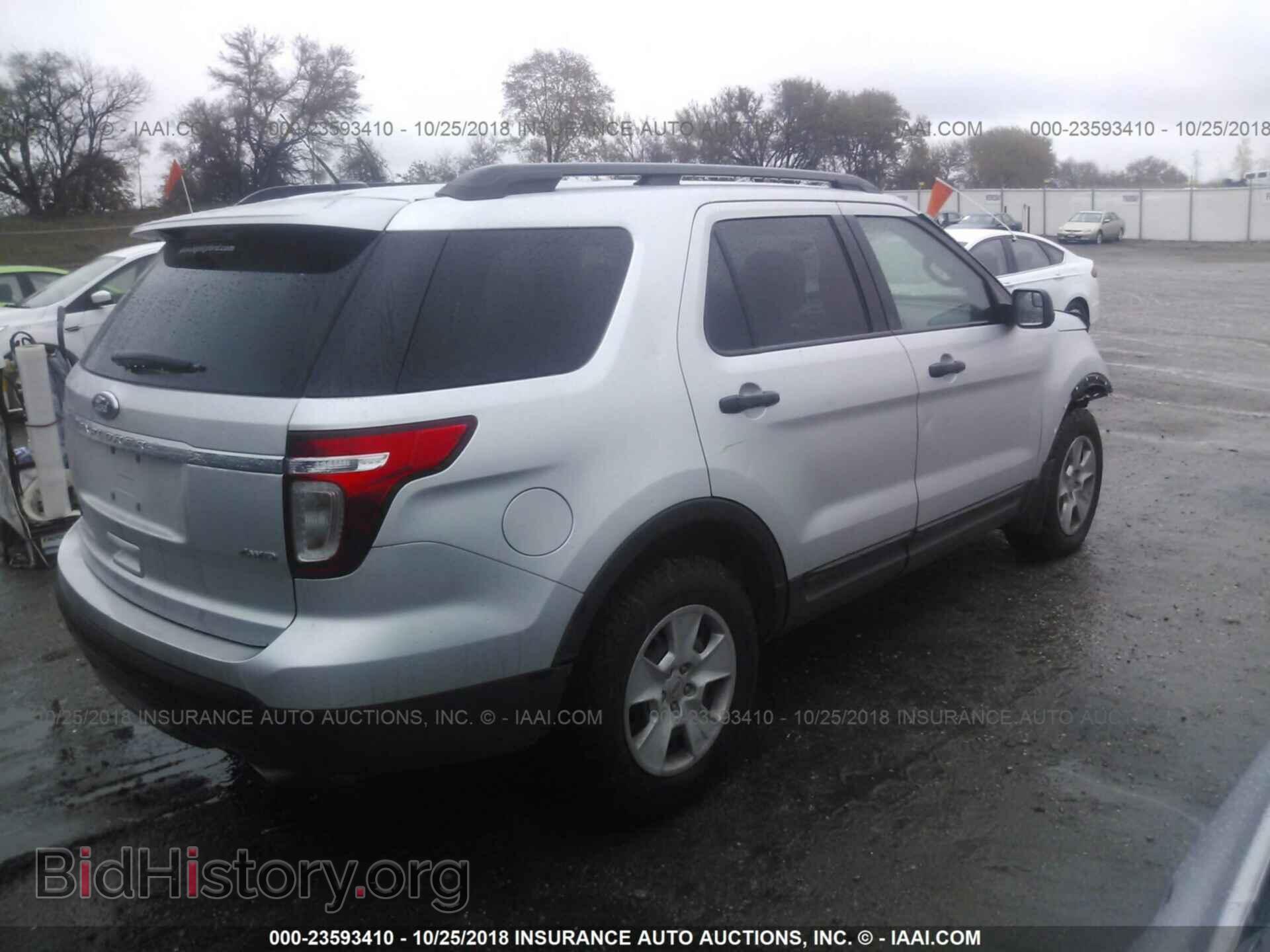 2011 Ford Explorer - VIN: 1FMHK8B83BGA76705 - Фото 4