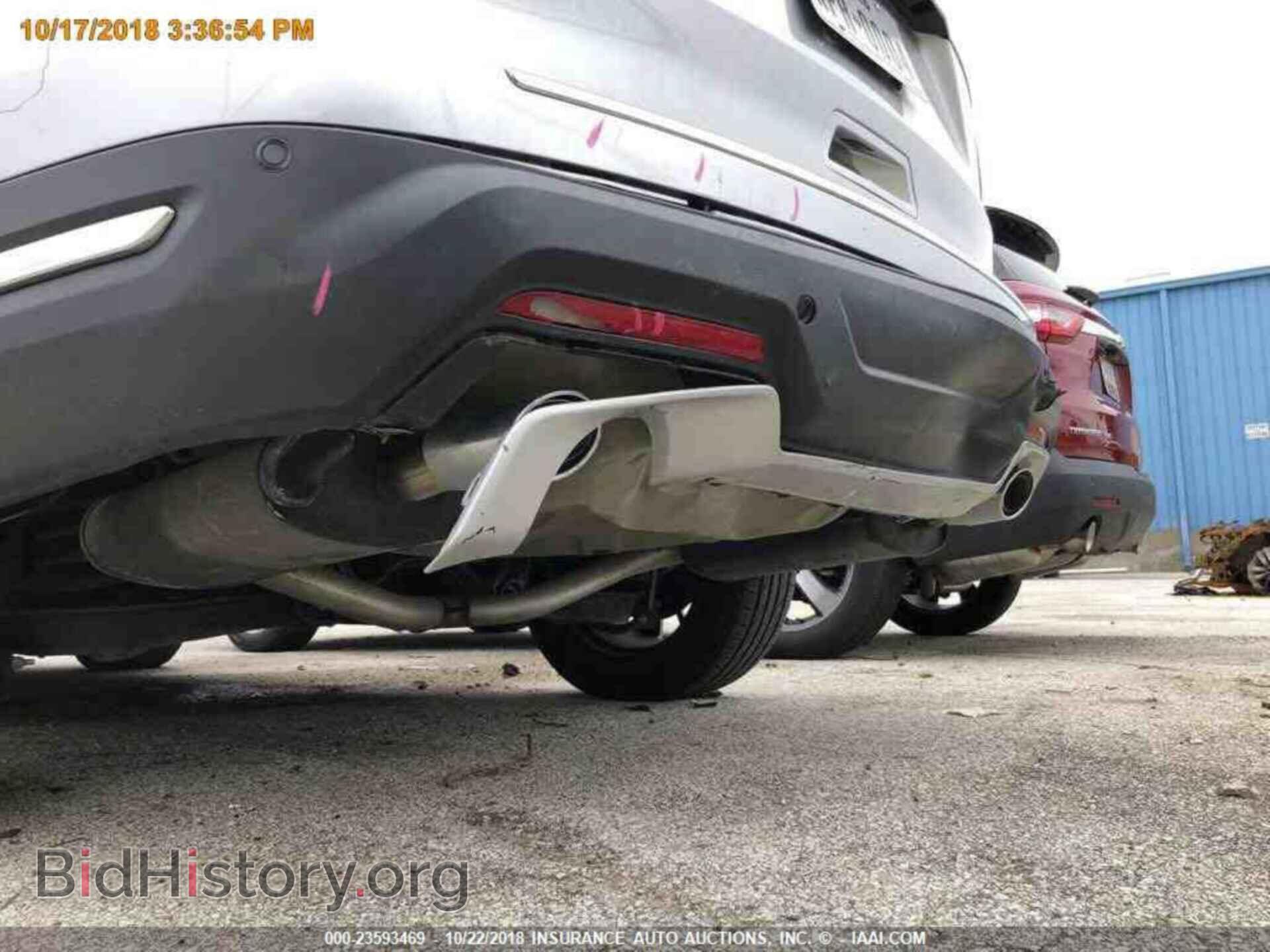 2018 Ford Explorer - VIN: 1FM5K7F8XJGB35237 - Photo 11
