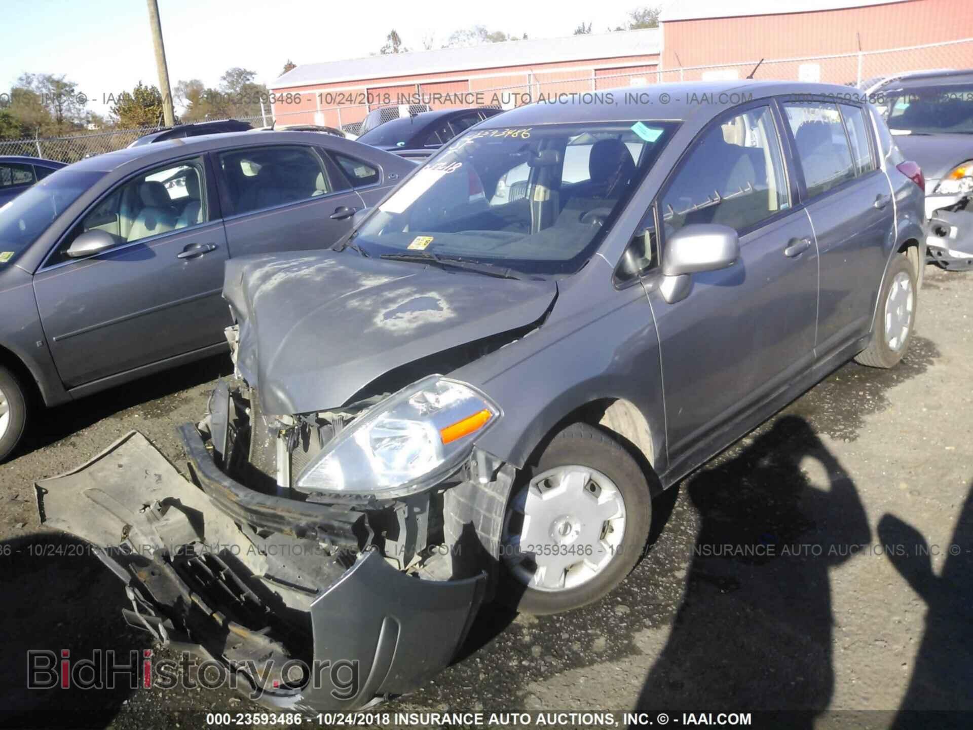 2011 Nissan Versa - VIN: 3N1BC1CP7BL464491 - Фото 2
