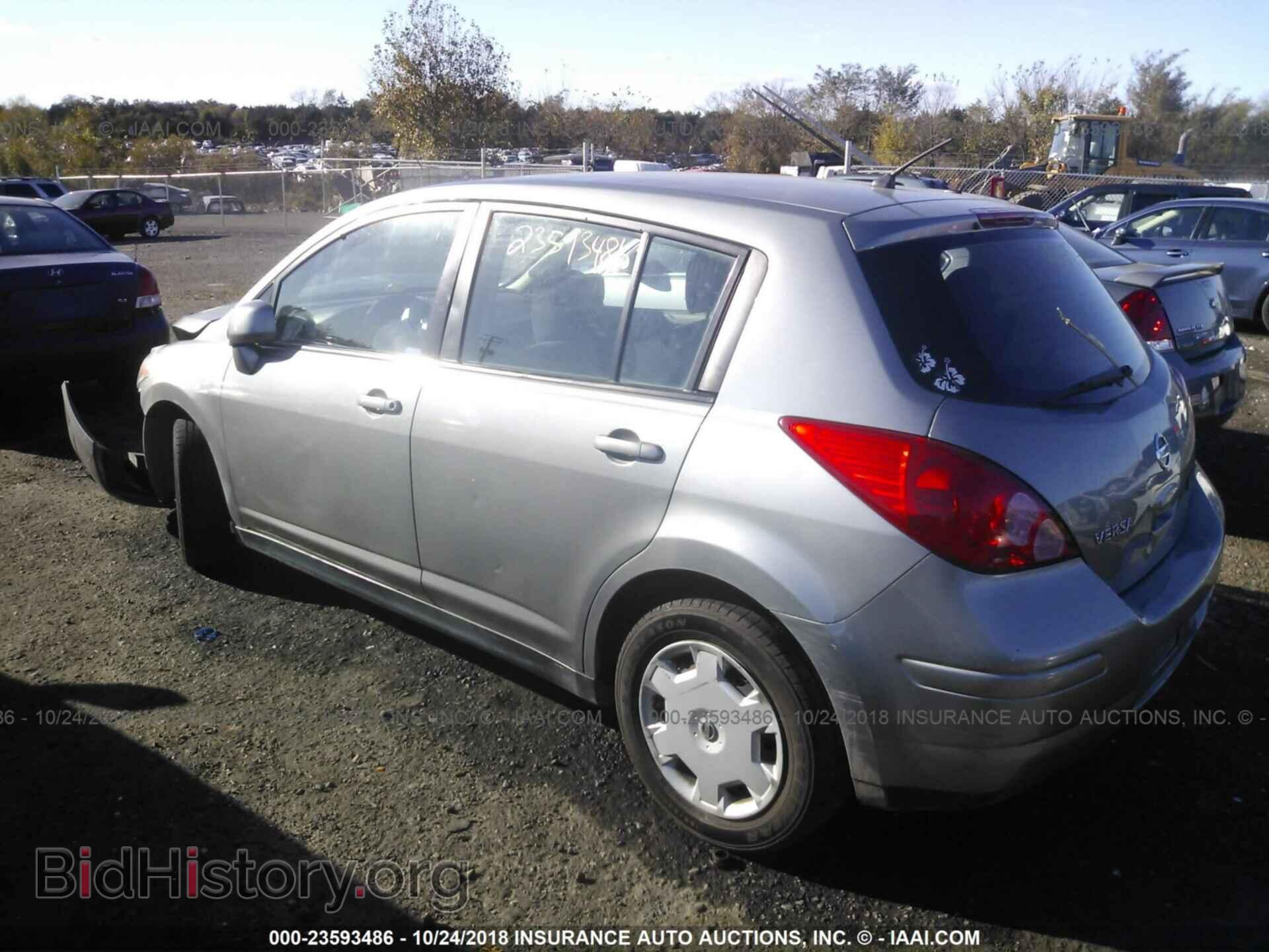 2011 Nissan Versa - VIN: 3N1BC1CP7BL464491 - Фото 3