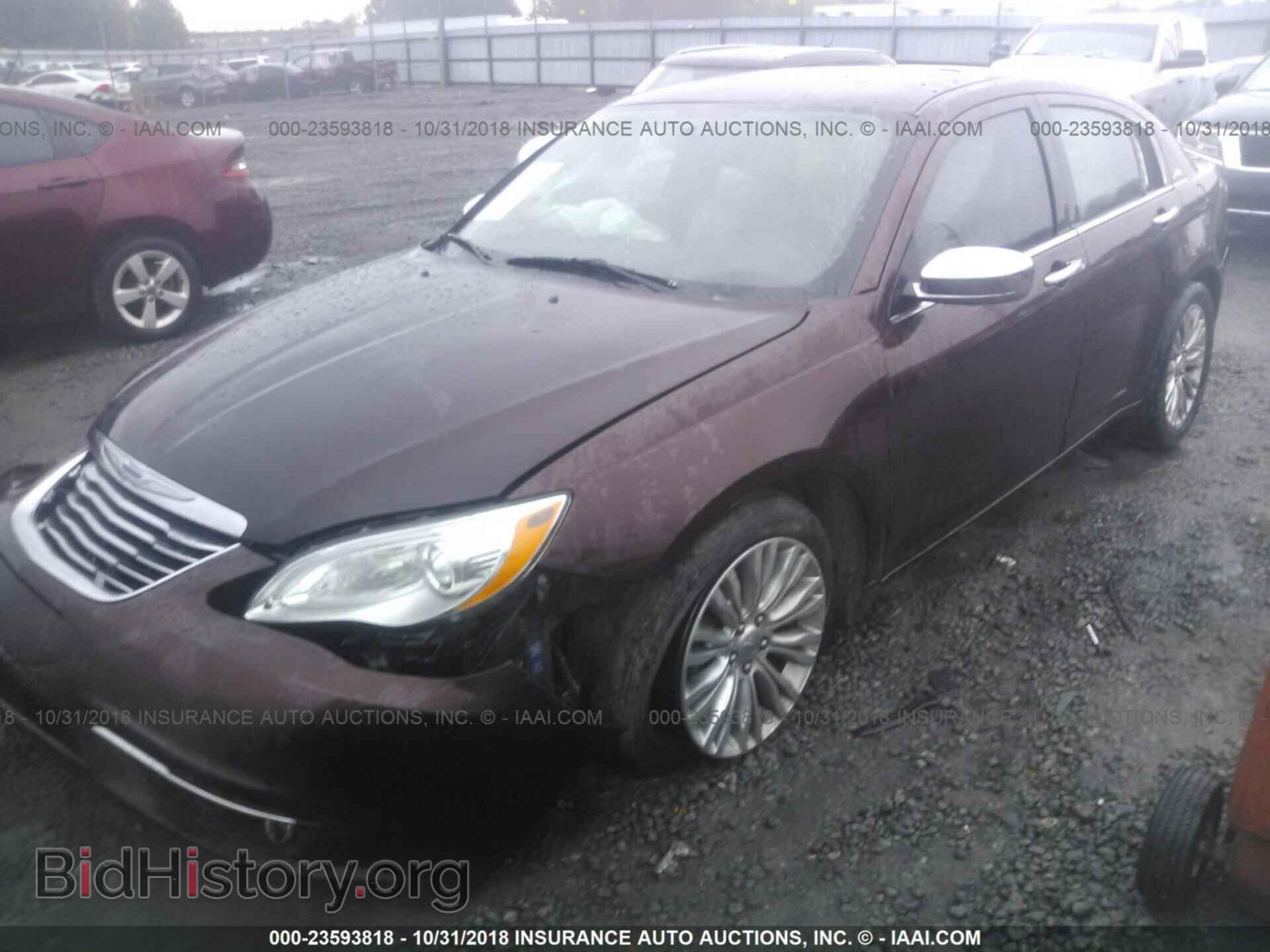2012 Chrysler 200 - VIN: 1C3CCBCB7CN284235 - Photo 2