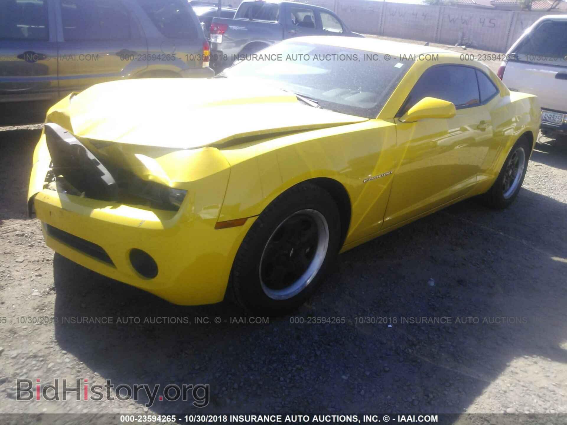 2011 Chevrolet Camaro - VIN: 2G1FE1ED6B9116723 - Фото 2