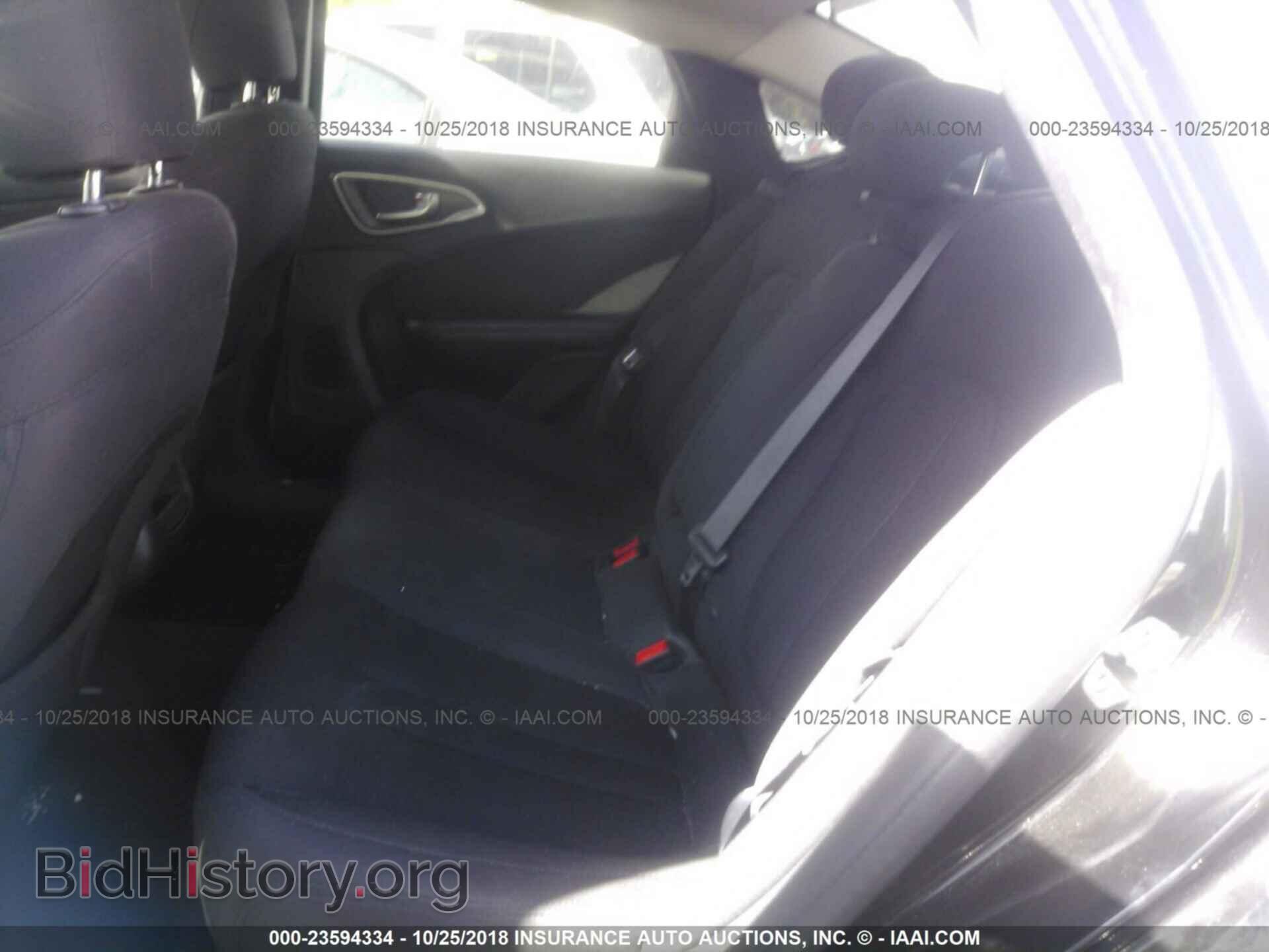 2015 Chrysler 200 - VIN: 1C3CCCAB2FN599487 - Photo 8