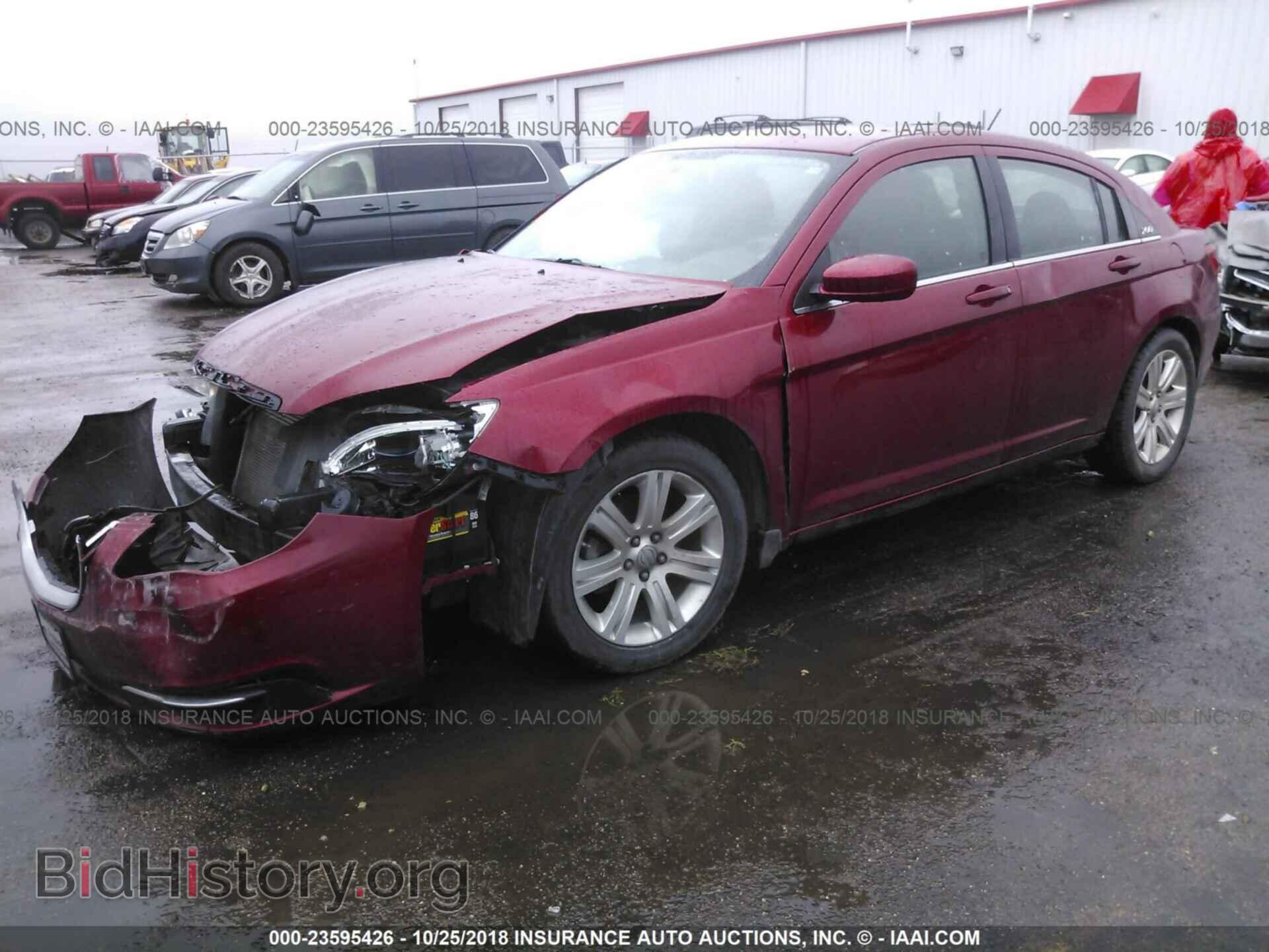 2013 CHRYSLER 200 - VIN: 1C3CCBAB5DN761166 - Фото 2