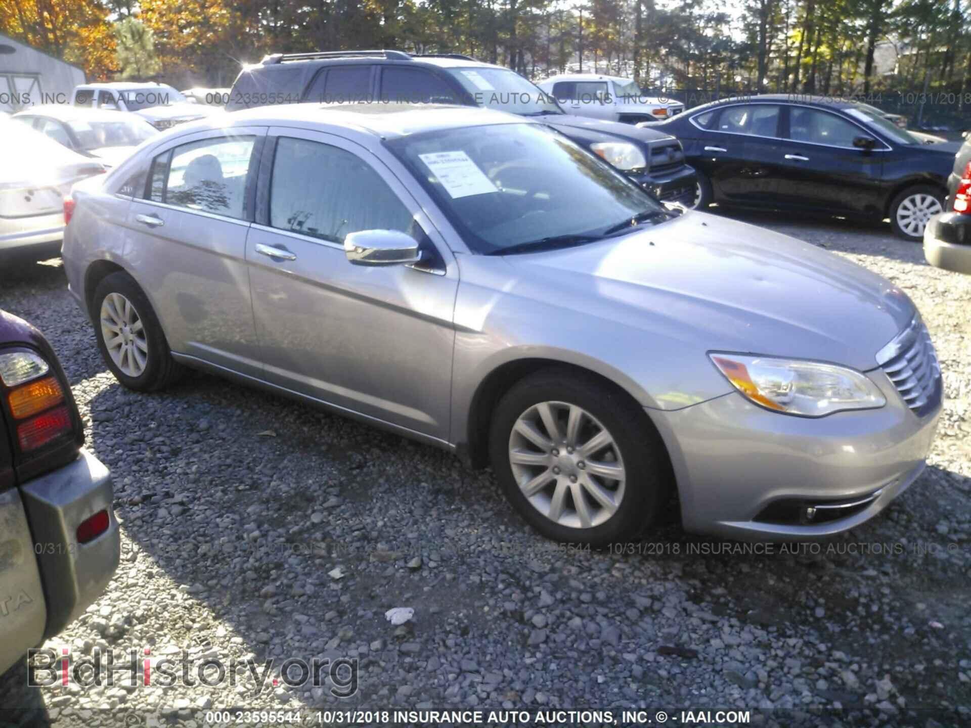 Photo 1C3CCBCG3EN135920 - Chrysler 200 2014