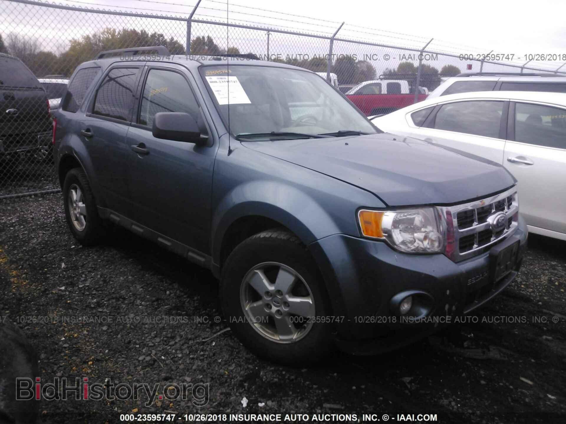 Photo 1FMCU9DG8BKA39211 - Ford Escape 2011