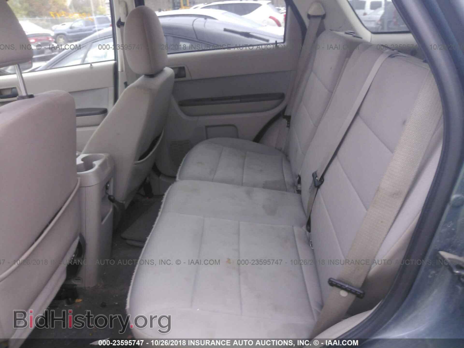 2011 Ford Escape - VIN: 1FMCU9DG8BKA39211 - Фото 8