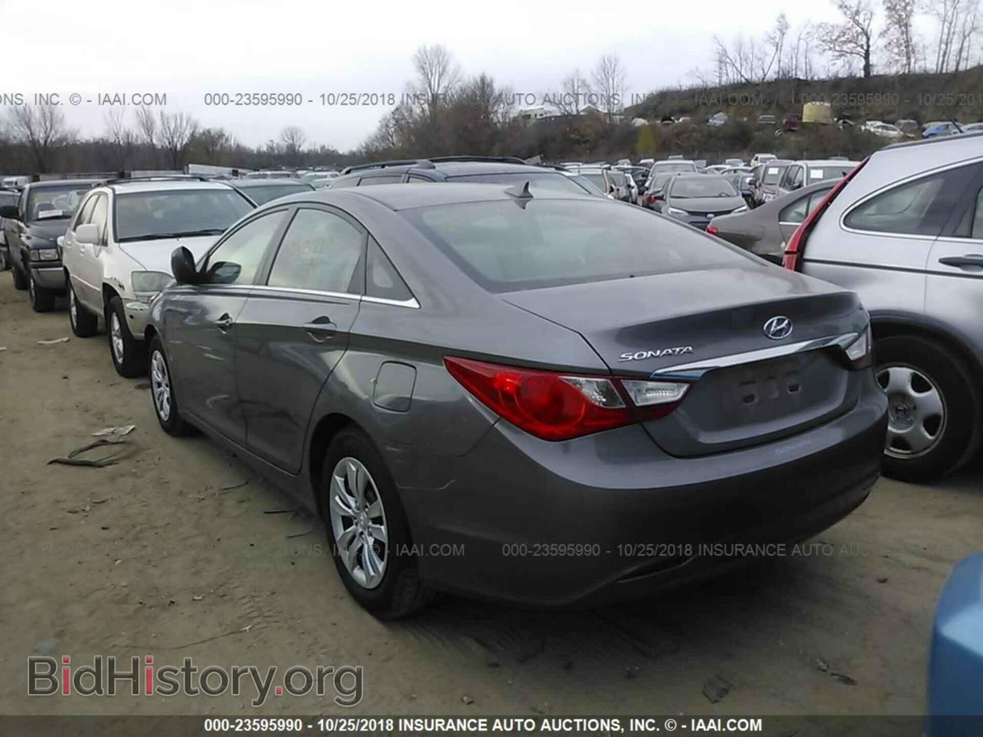 2012 Hyundai Sonata - VIN: 5NPEB4AC0CH340188 - Фото 3