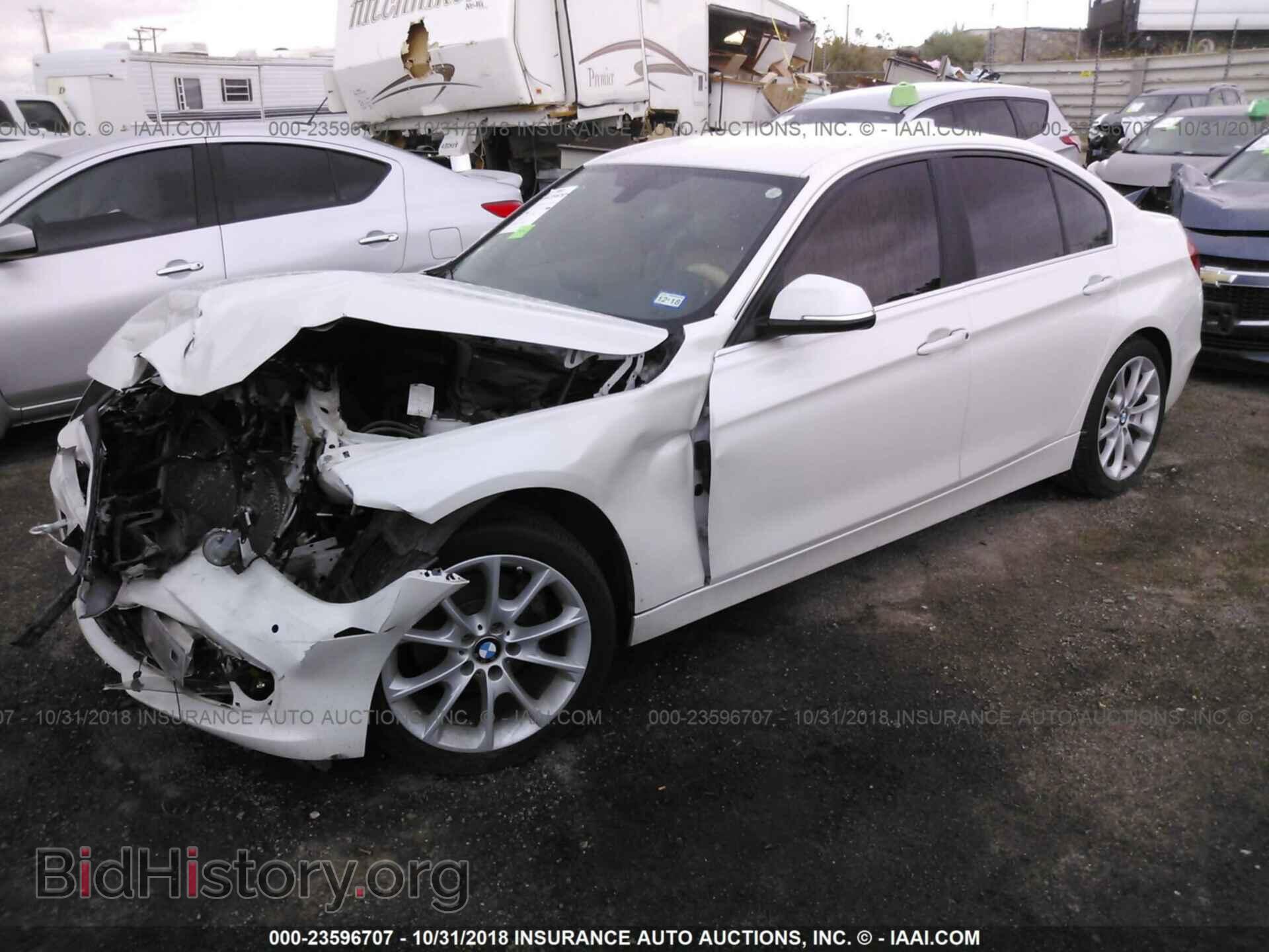 2015 BMW 320 - VIN: WBA3B1C52FK138850 - Photo 2