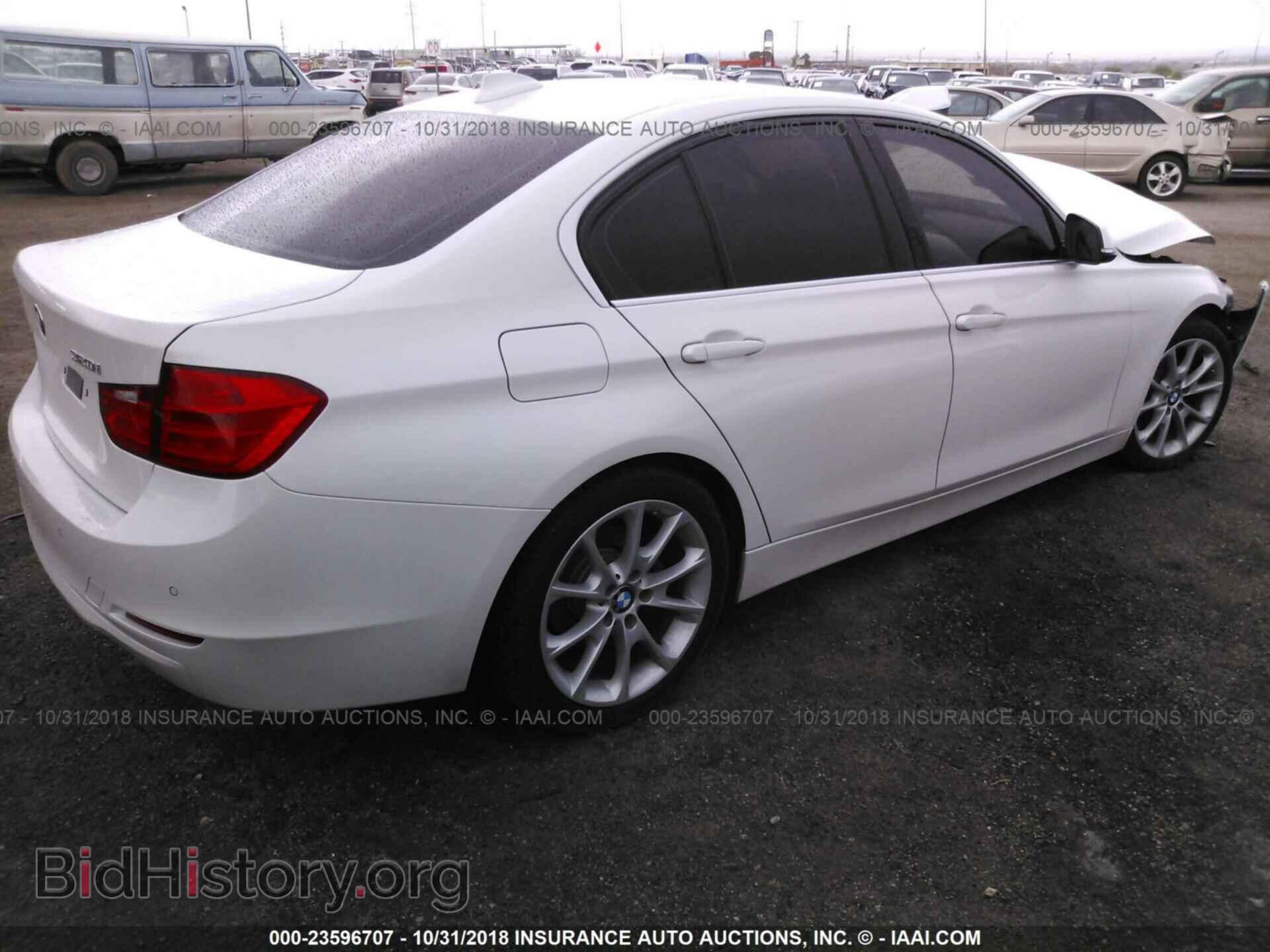 2015 BMW 320 - VIN: WBA3B1C52FK138850 - Photo 4