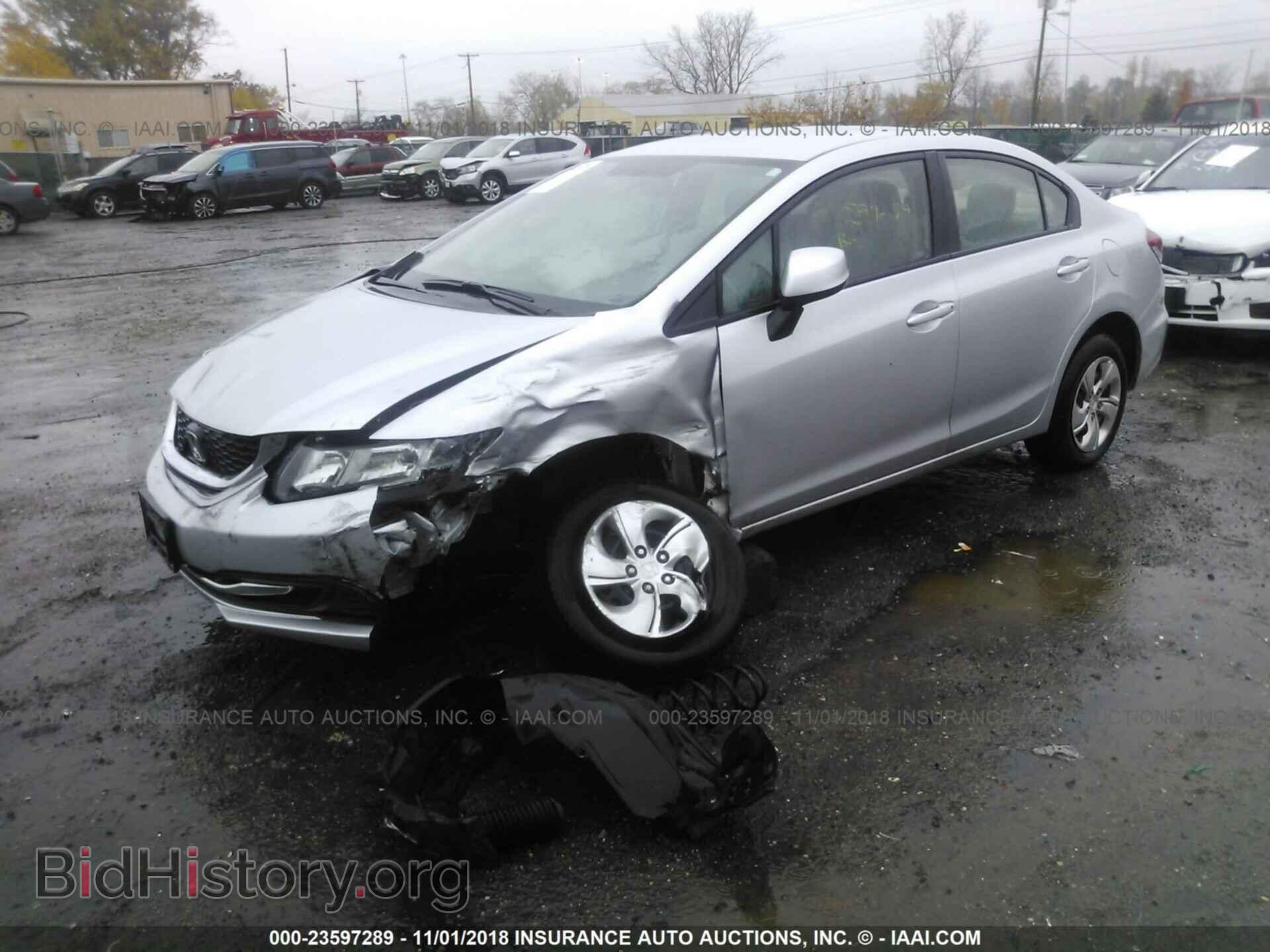 2013 Honda Civic - VIN: 19XFB2F5XDE100025 - Photo 2