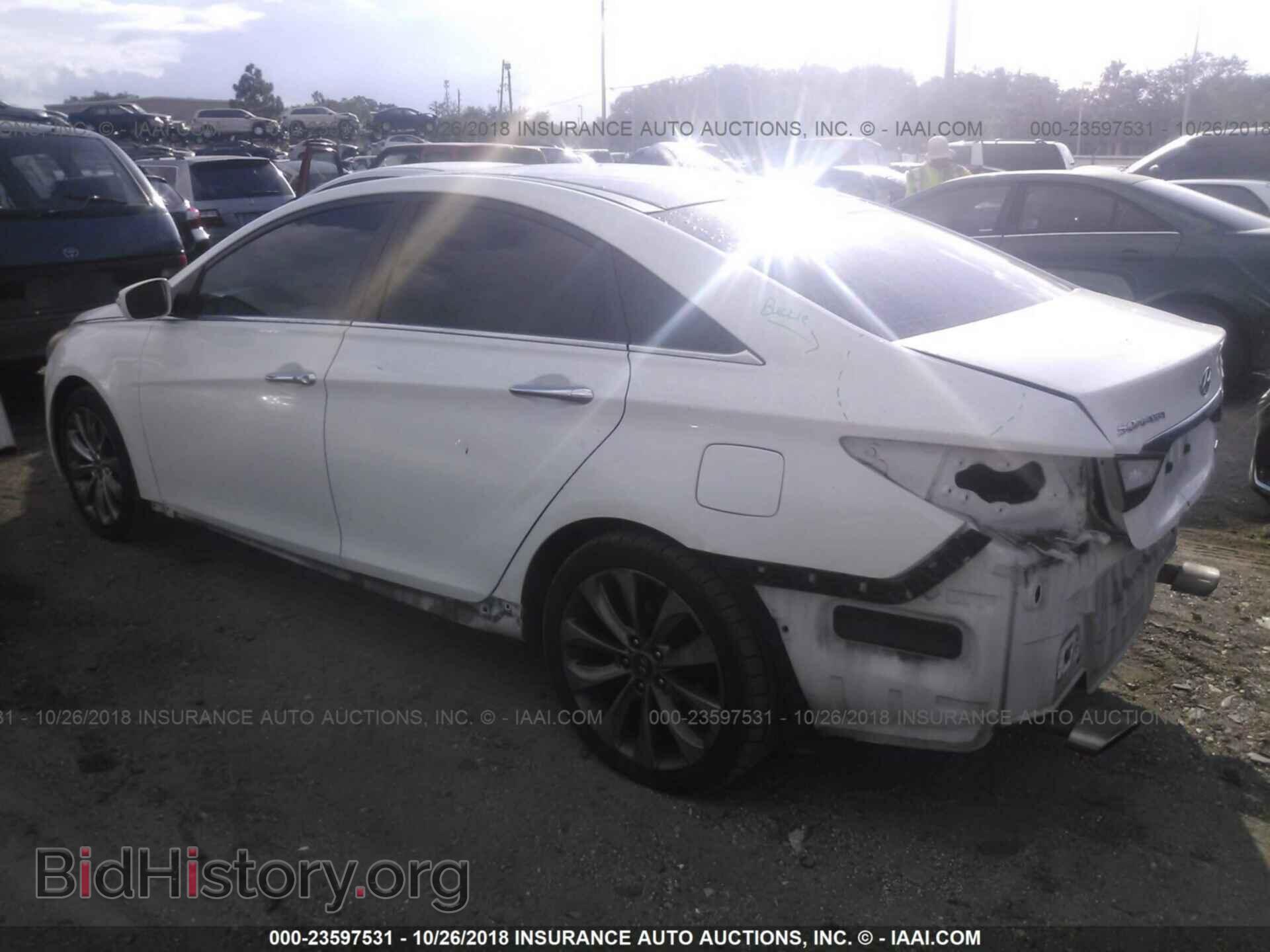 2012 Hyundai Sonata - VIN: 5NPEC4AB3CH388546 - Photo 3