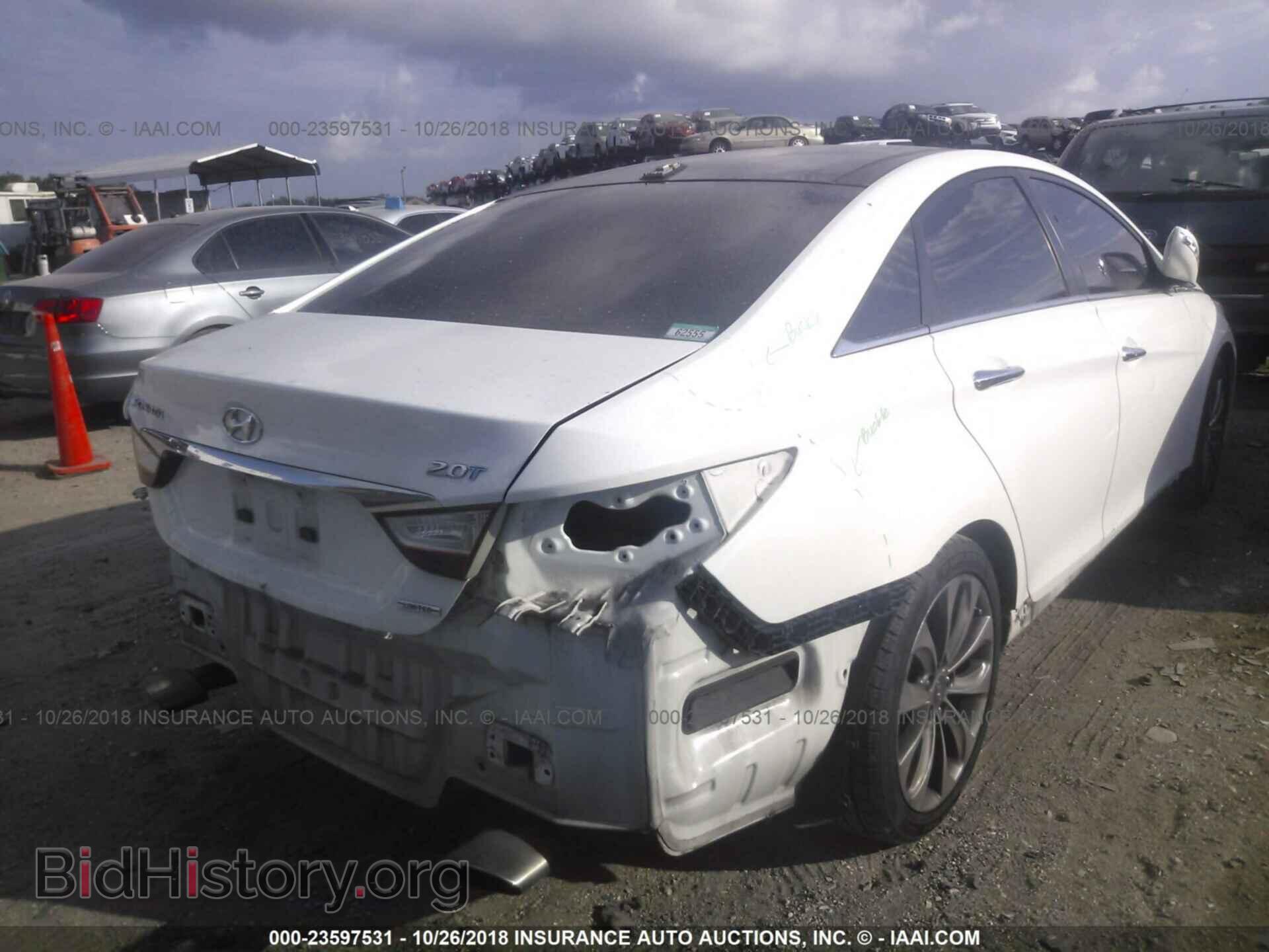 2012 Hyundai Sonata - VIN: 5NPEC4AB3CH388546 - Photo 4