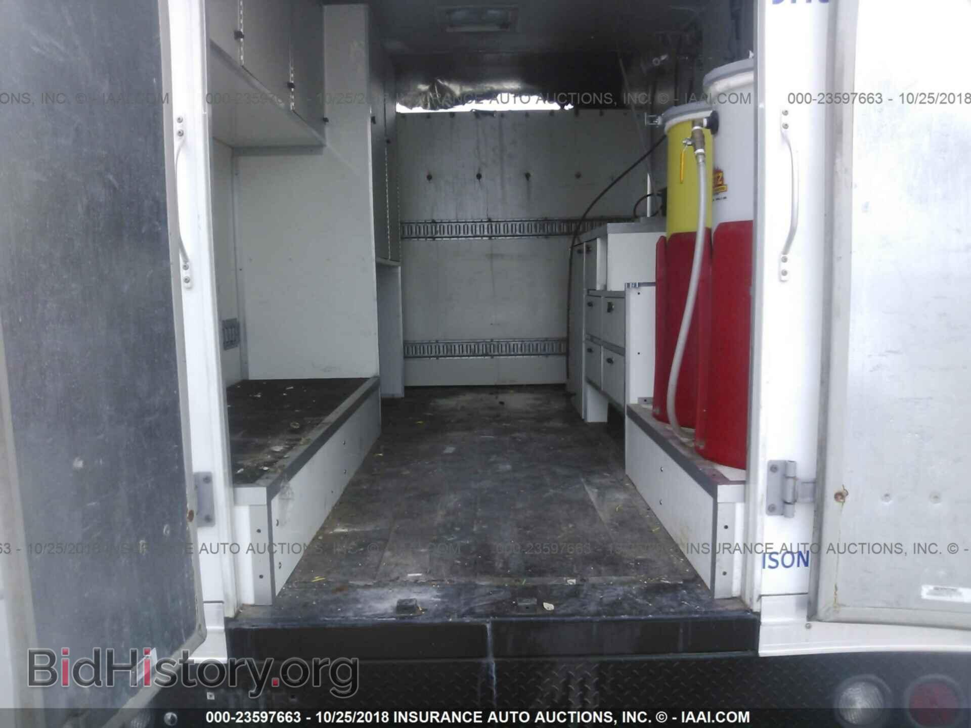 2016 Ford Transit - VIN: 1FDSF6PM5GKB33317 - Фото 8