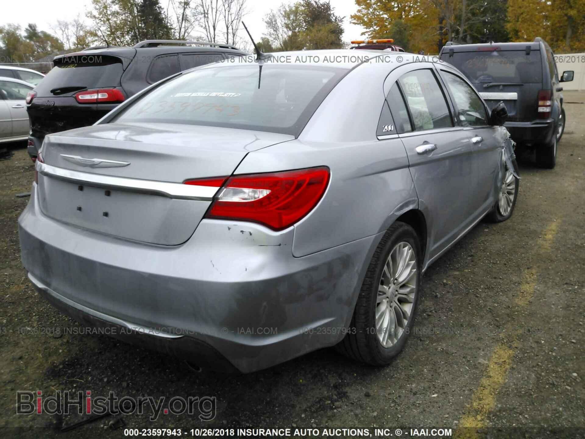 2013 Chrysler 200 - VIN: 1C3CCBCG7DN514045 - Фото 4