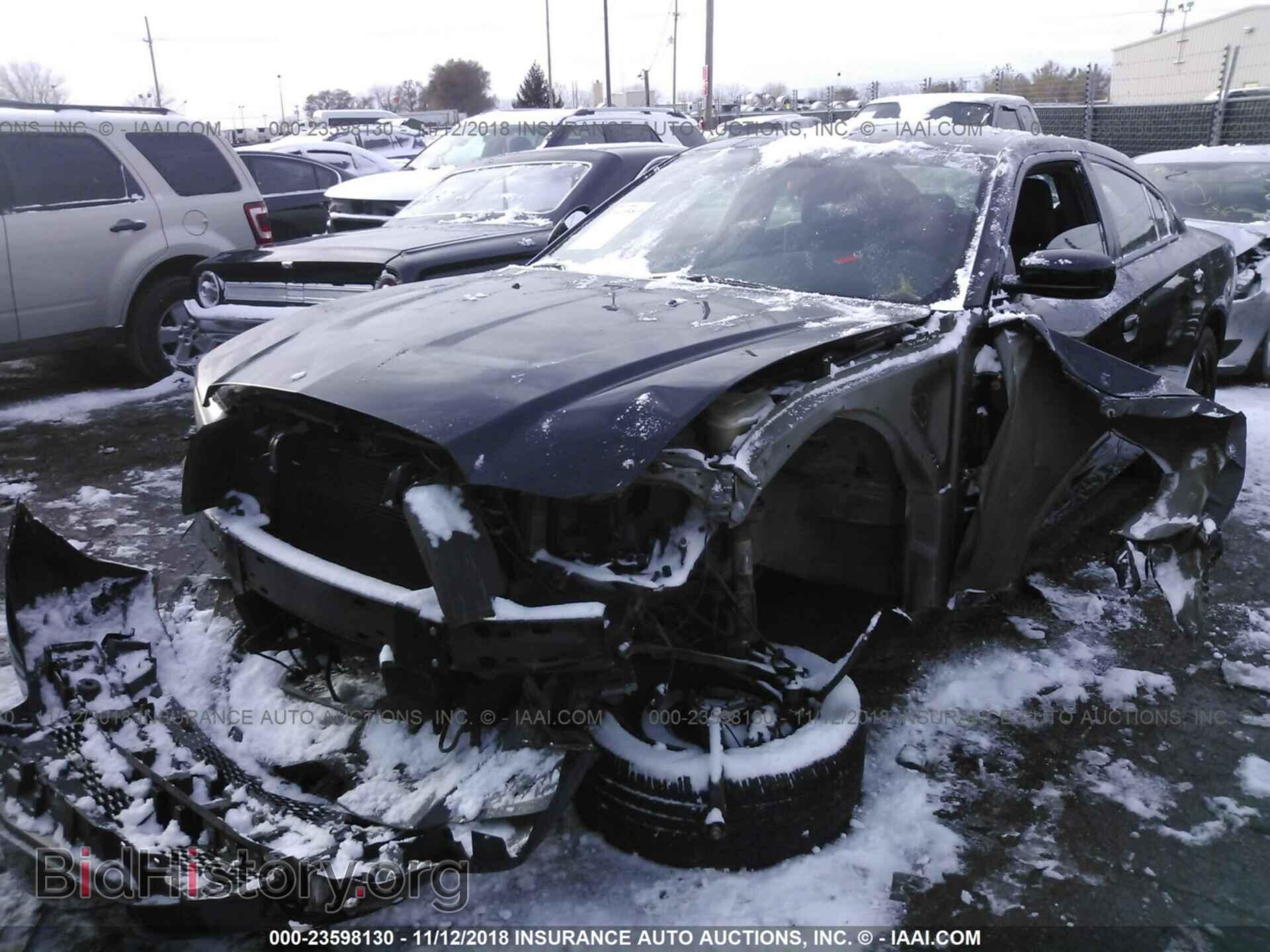 2012 Dodge Charger - VIN: 2C3CDXAT9CH123755 - Фото 2