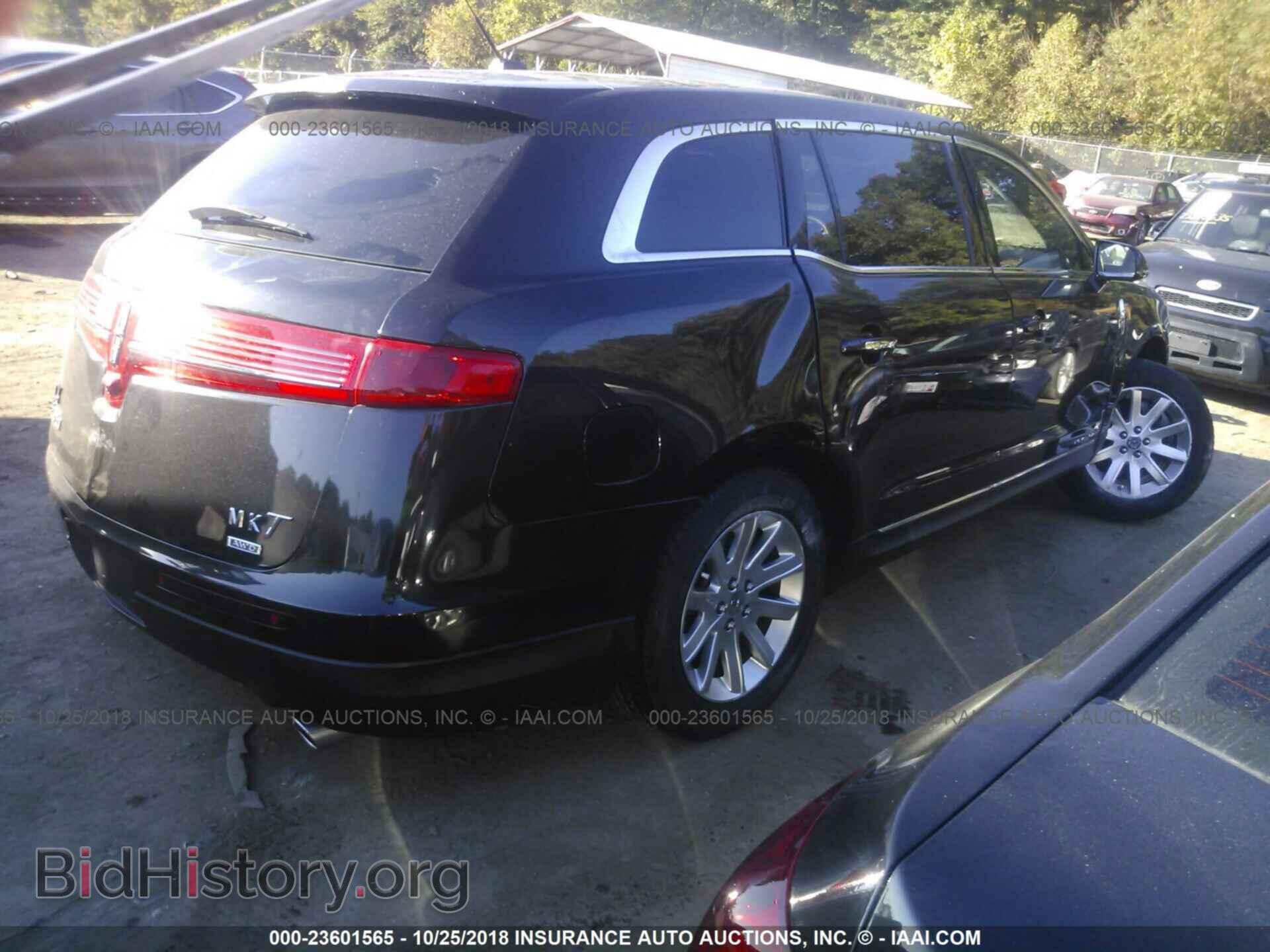 2015 Lincoln Mkt - VIN: 2LMHJ5NK5FBL01944 - Фото 4