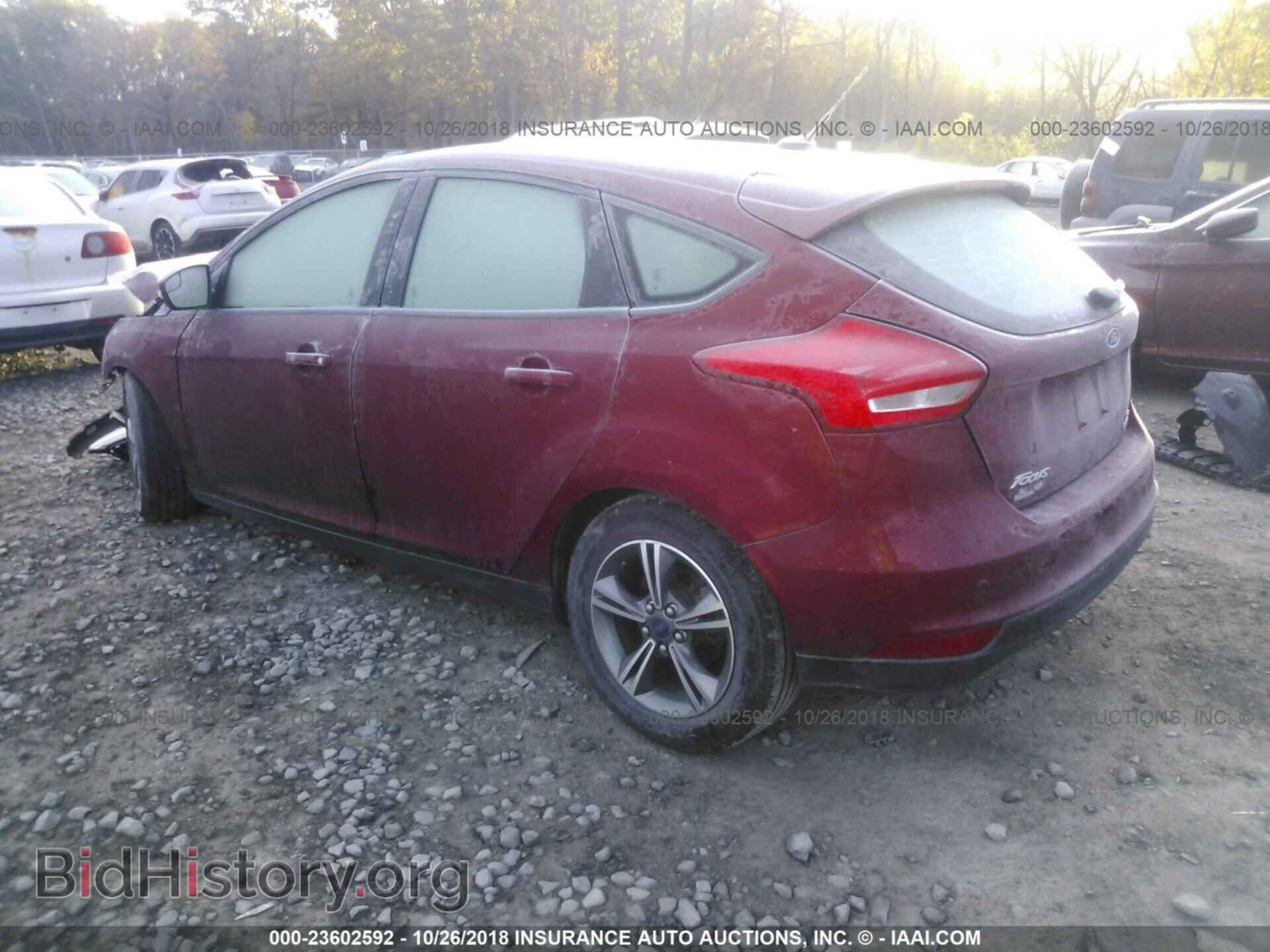 2016 Ford Focus - VIN: 1FADP3KE7GL256559 - Photo 3