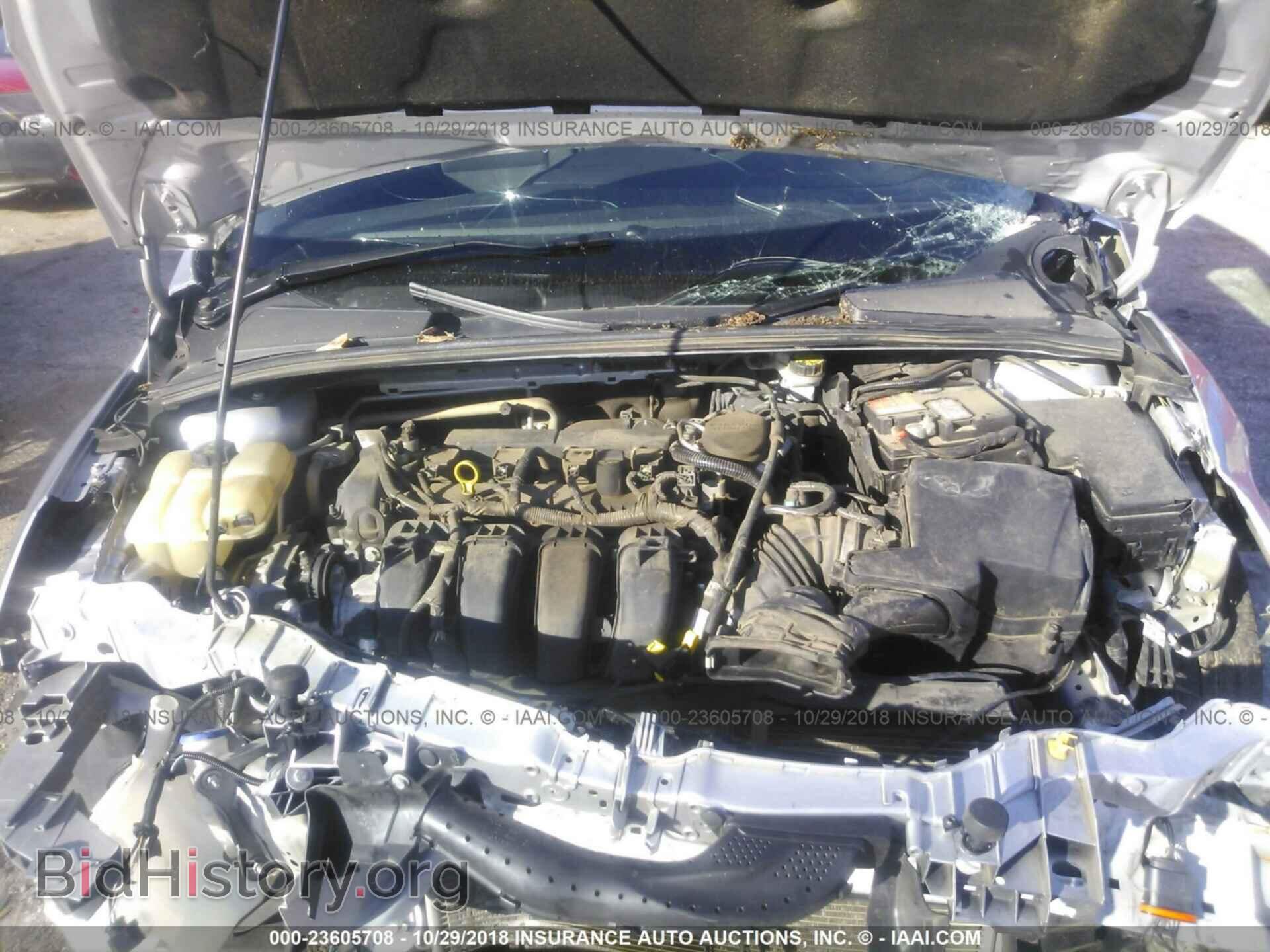 2016 Ford Focus - VIN: 1FADP3E28GL220932 - Photo 10