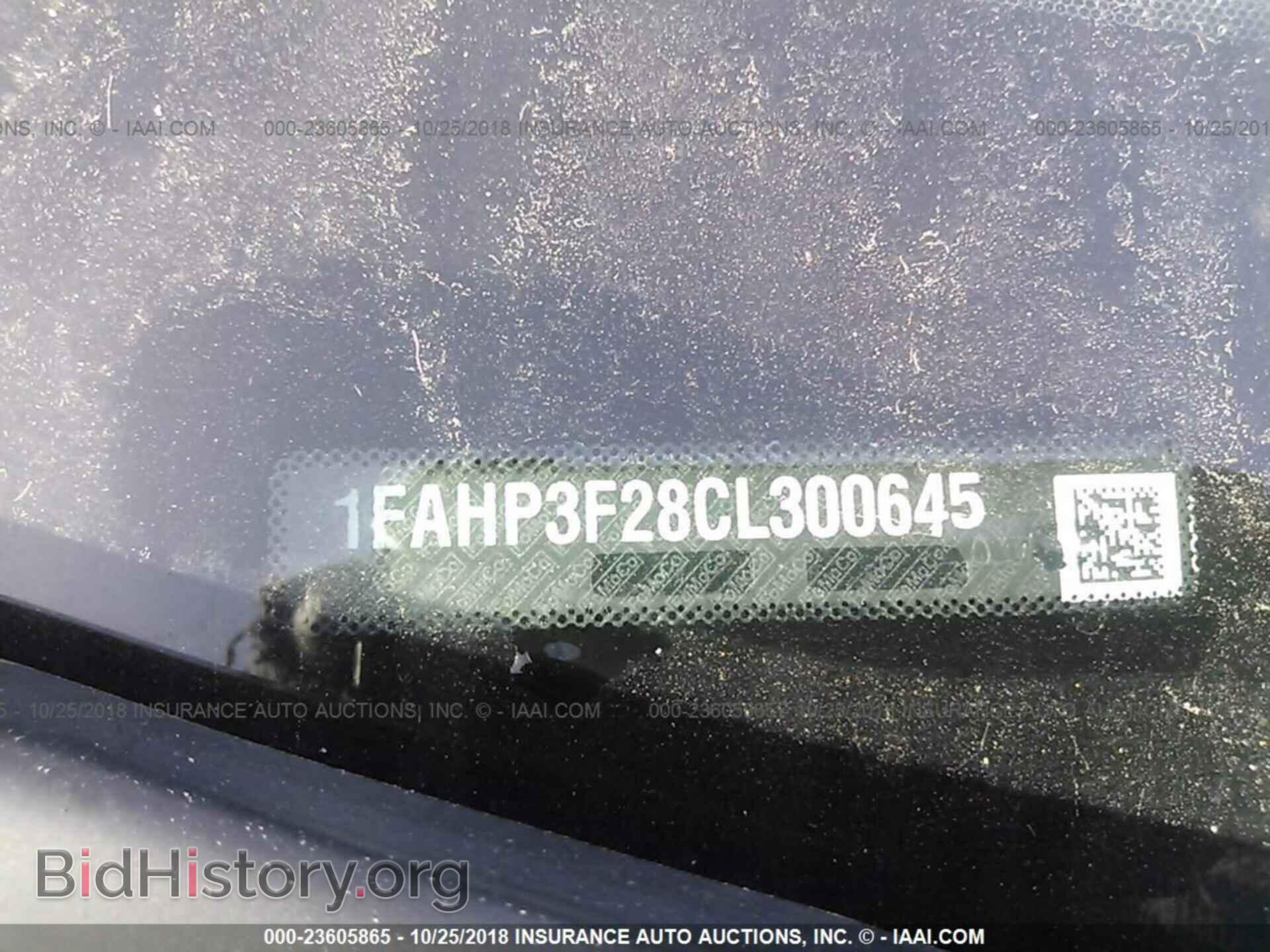 2012 Ford Focus - VIN: 1FAHP3F28CL300645 - Photo 9
