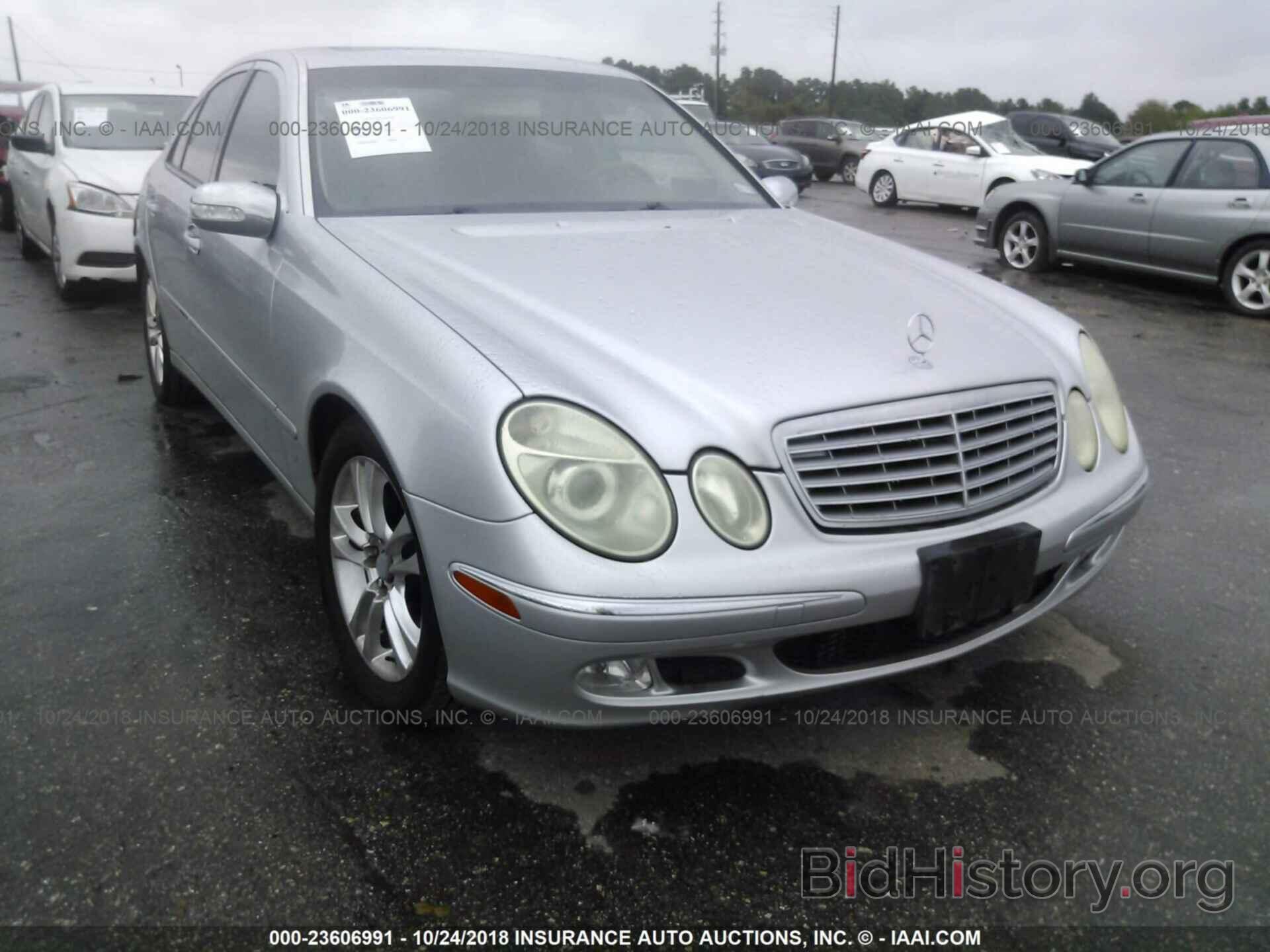 Photo WDBUF65J84A523463 - MERCEDES-BENZ E 2004