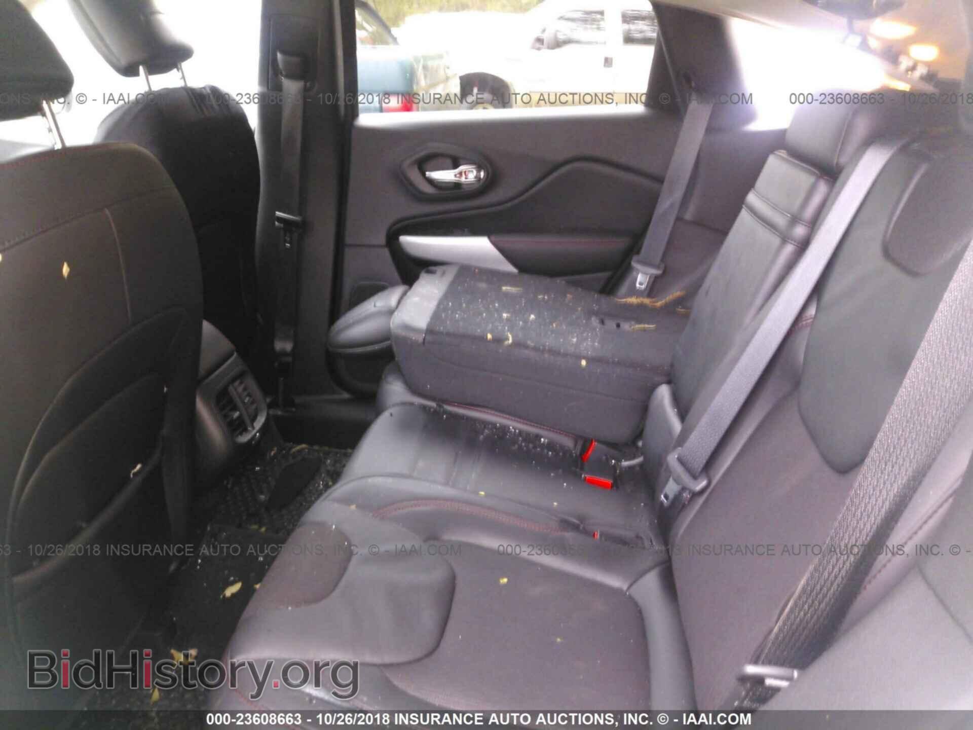 2017 Jeep Cherokee - VIN: 1C4PJMBS7HW587601 - Фото 8