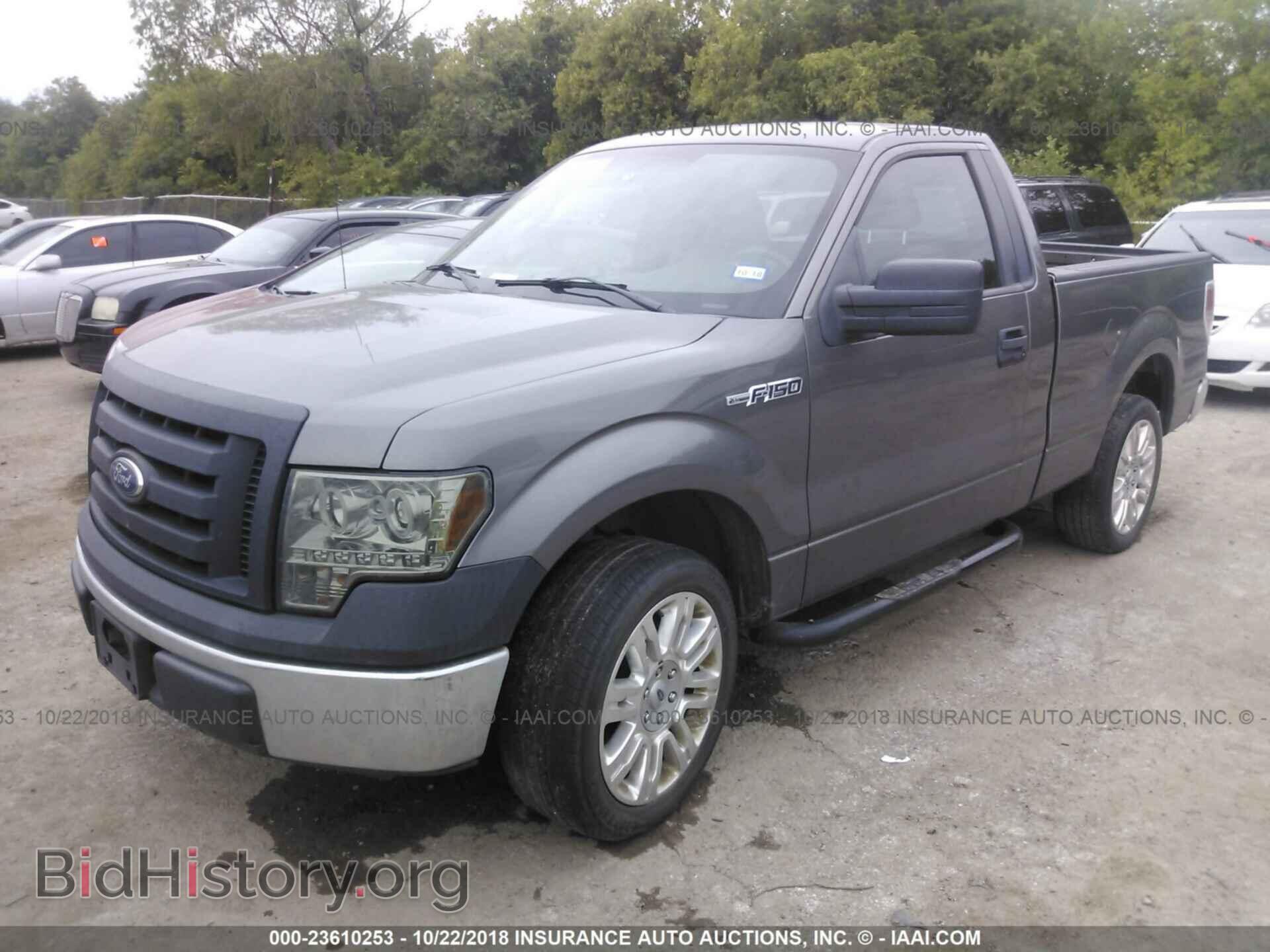 2011 Ford F150 - VIN: 1FTMF1CM3BFB61155 - Фото 2