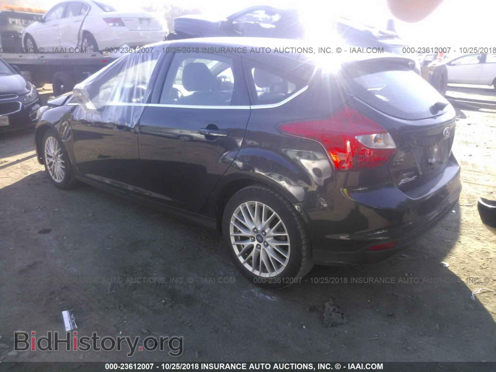 2013 Ford Focus - VIN: 1FADP3N21DL383580 - Фото 3