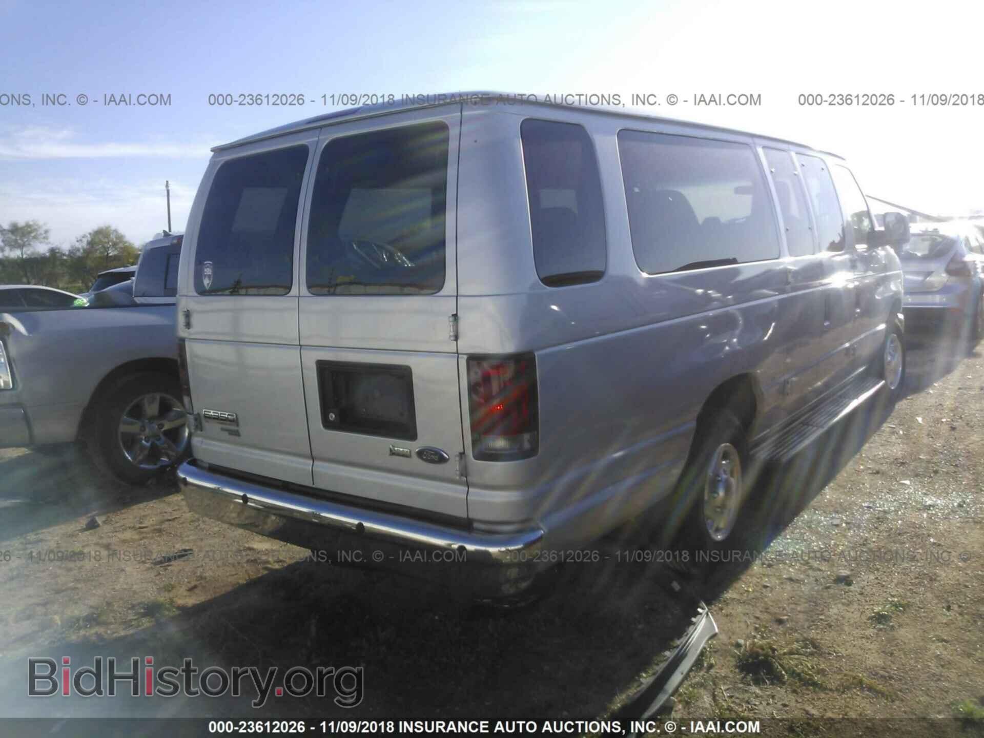 2011 Ford Econoline - VIN: 1FTSS3EL9BDA82040 - Photo 4