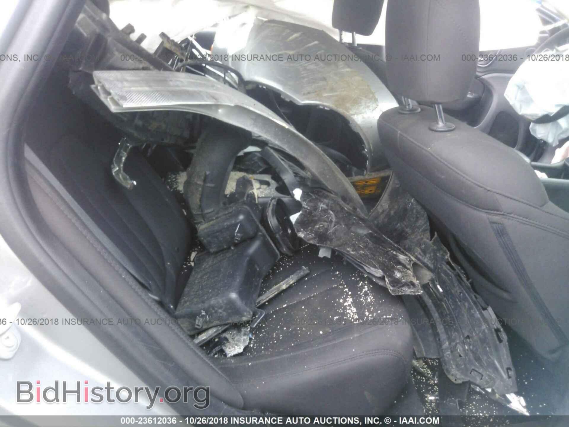 2016 Chrysler 200 - VIN: 1C3CCCAB2GN112466 - Фото 8
