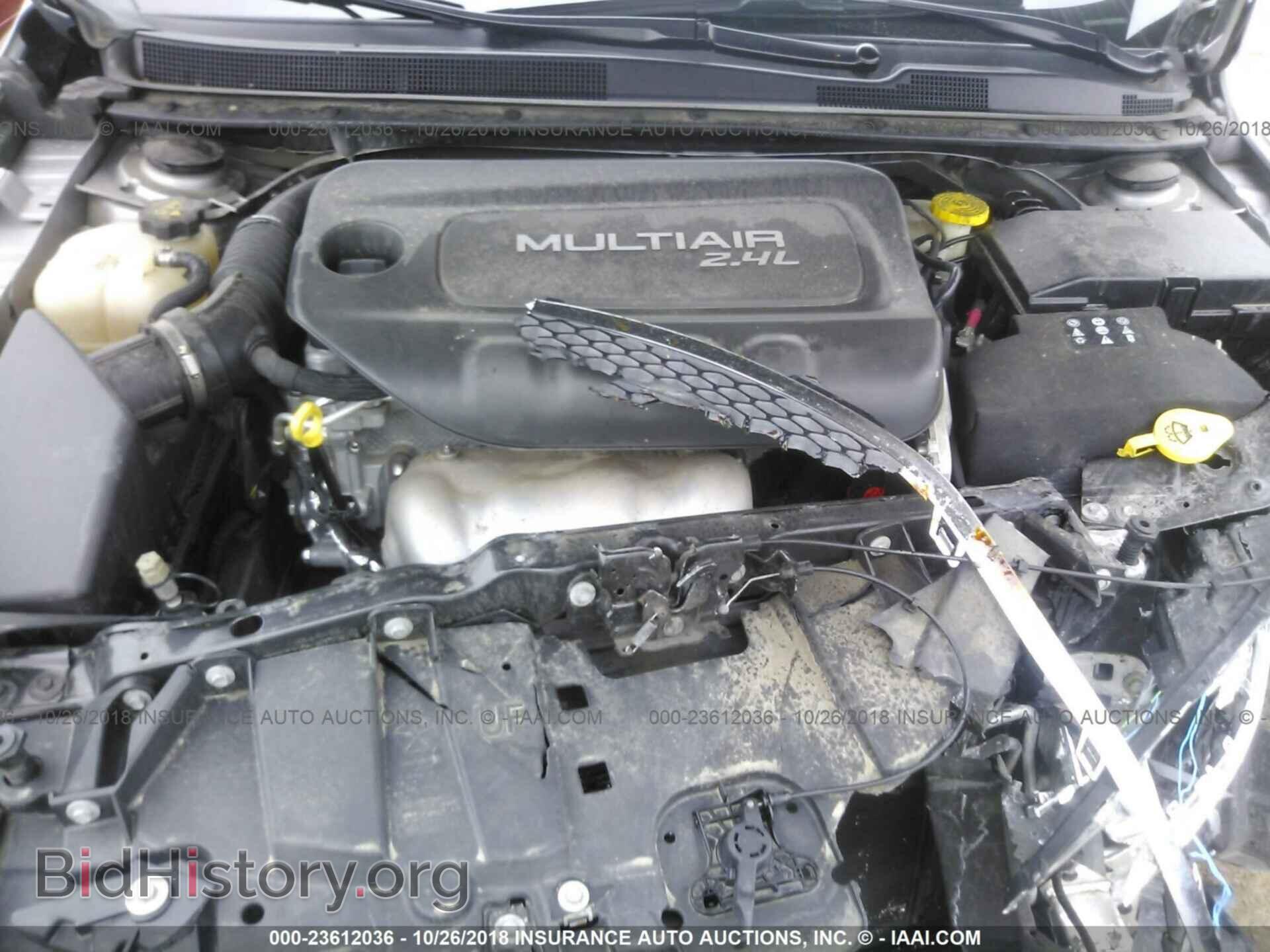 2016 Chrysler 200 - VIN: 1C3CCCAB2GN112466 - Фото 10