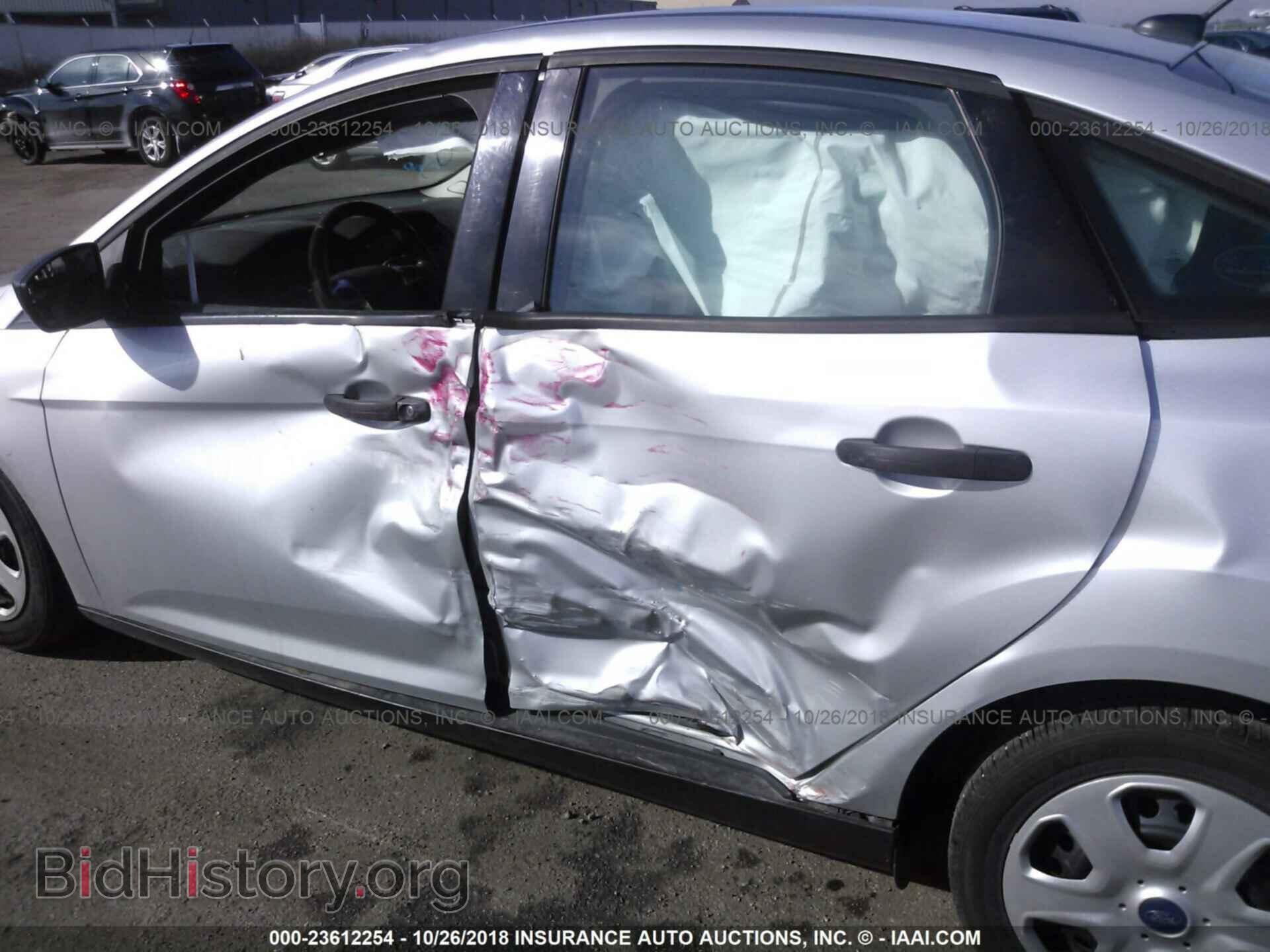 2013 Ford Focus - VIN: 1FADP3E26DL115883 - Photo 6