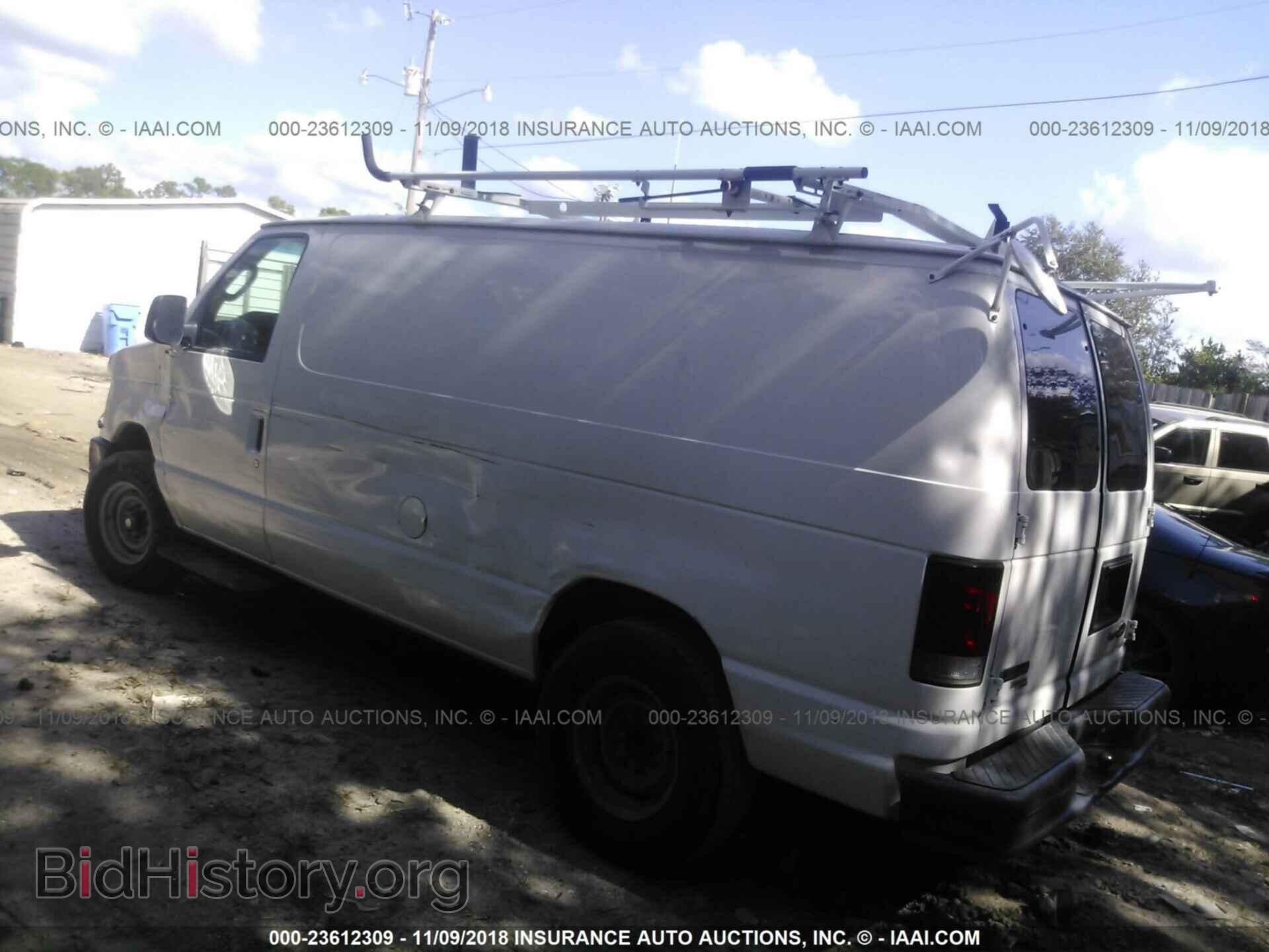 2011 Ford Econoline - VIN: 1FTNE1EW2BDA48413 - Фото 3