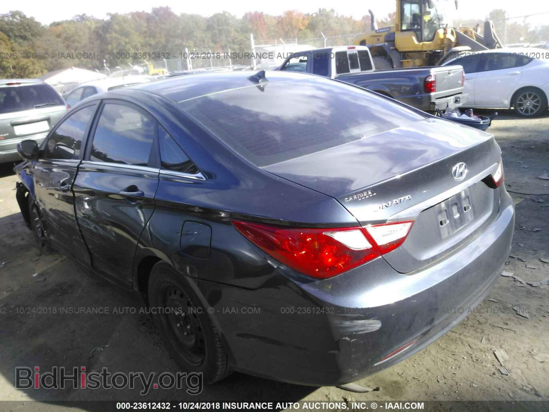 2012 Hyundai Sonata - VIN: 5NPEB4AC6CH347744 - Фото 3