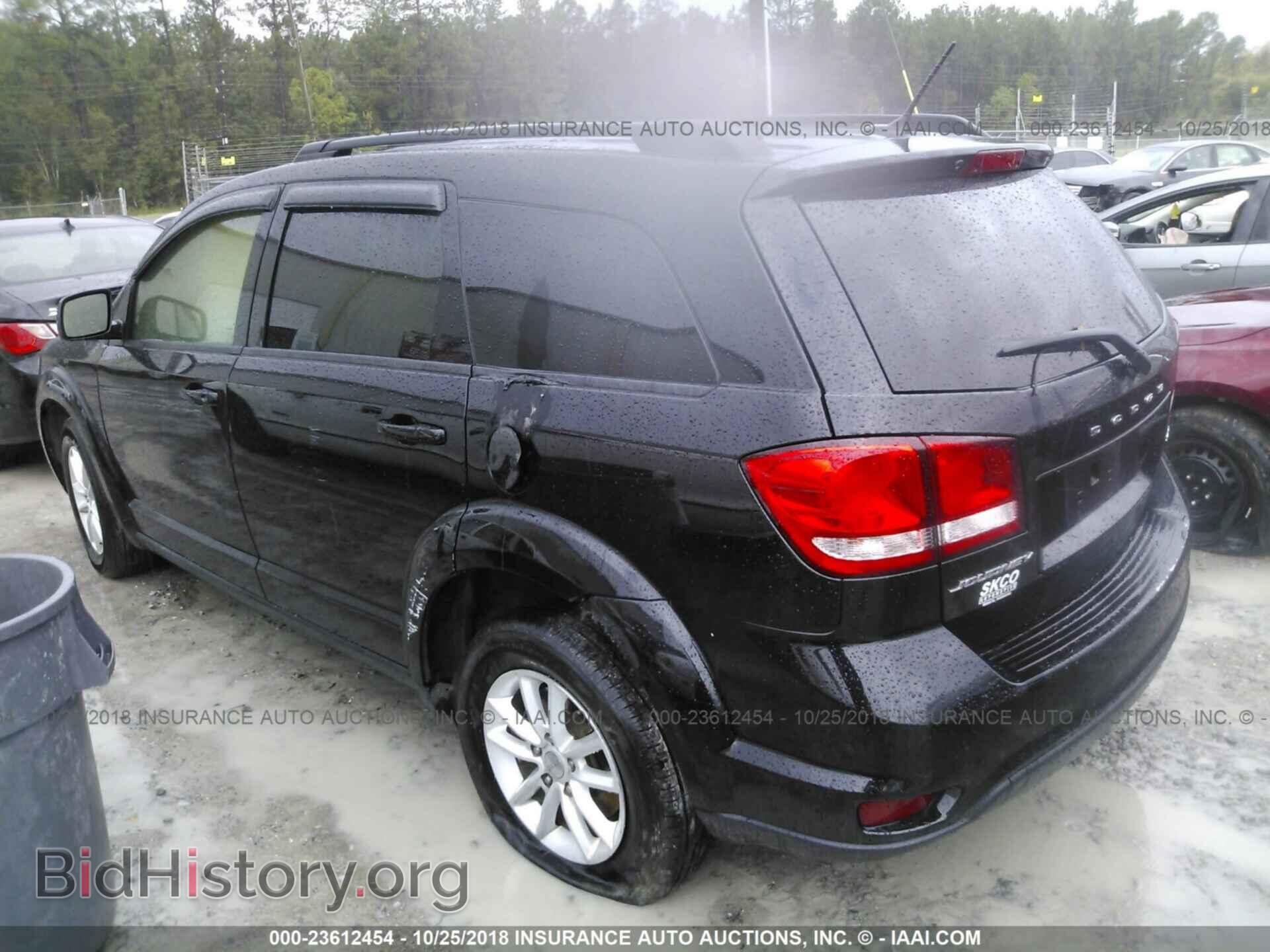 2015 Dodge Journey - VIN: 3C4PDCBB9FT677014 - Photo 3
