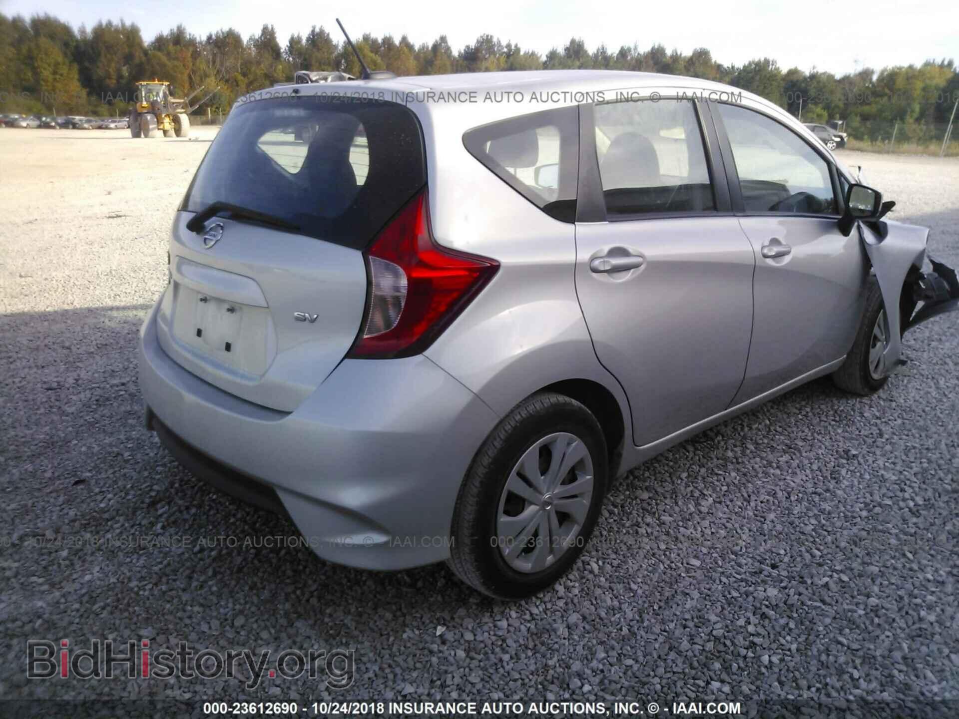 2017 Nissan Versa note - VIN: 3N1CE2CP6HL365870 - Фото 4