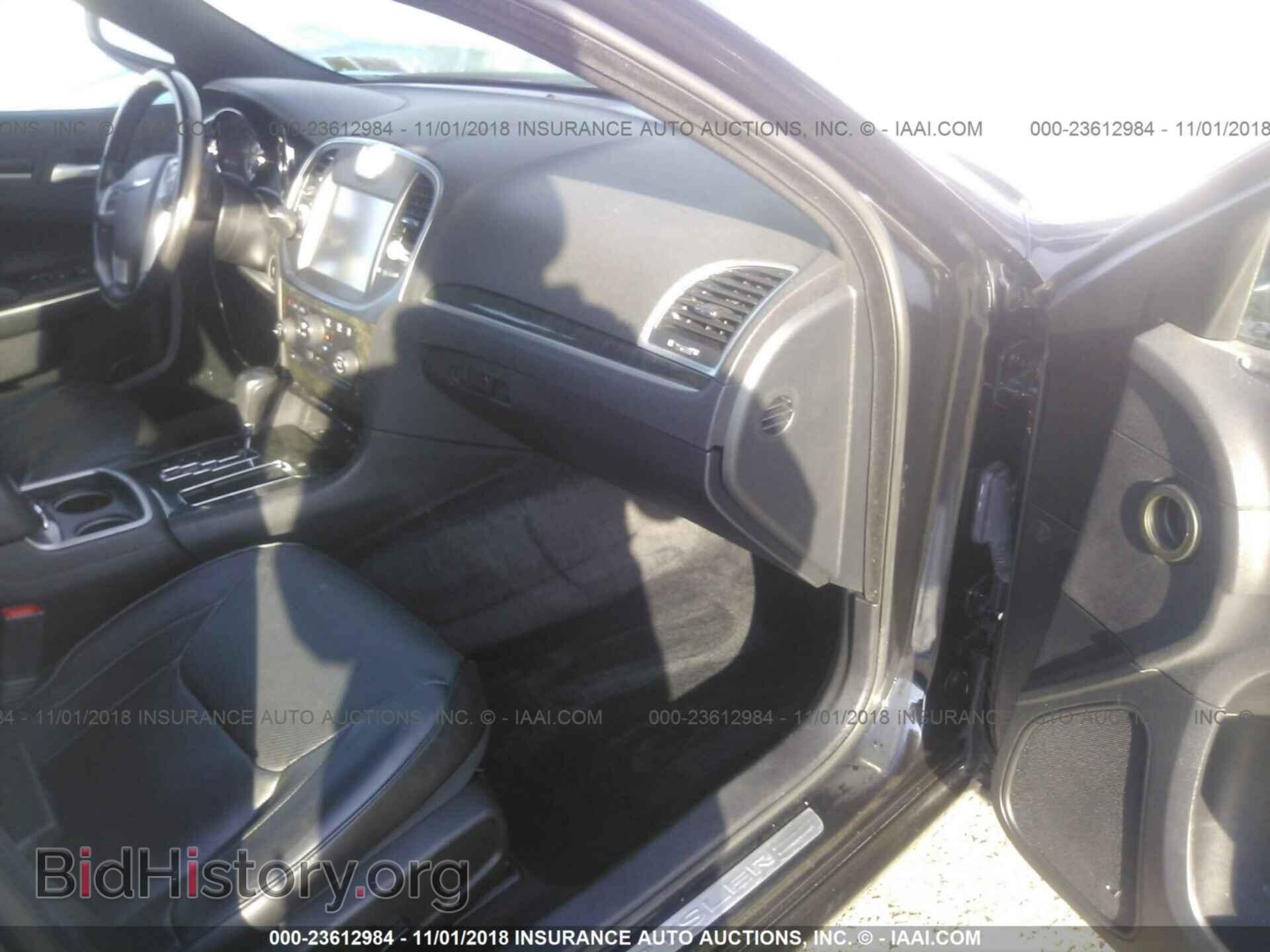 2014 CHRYSLER 300C - VIN: 2C3CCAET0EH164384 - Фото 5